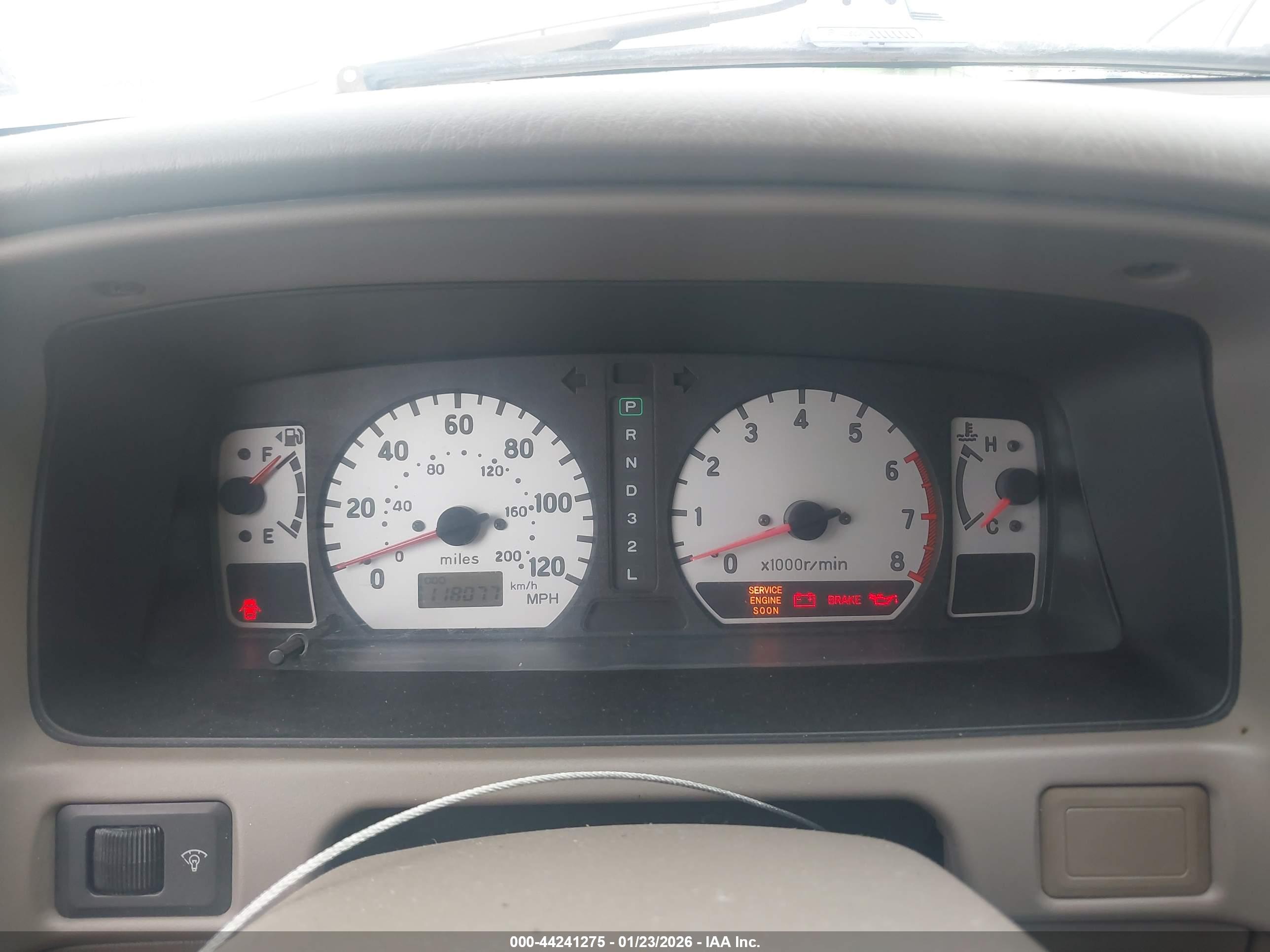 MITSUBISHI MONTERO image 7