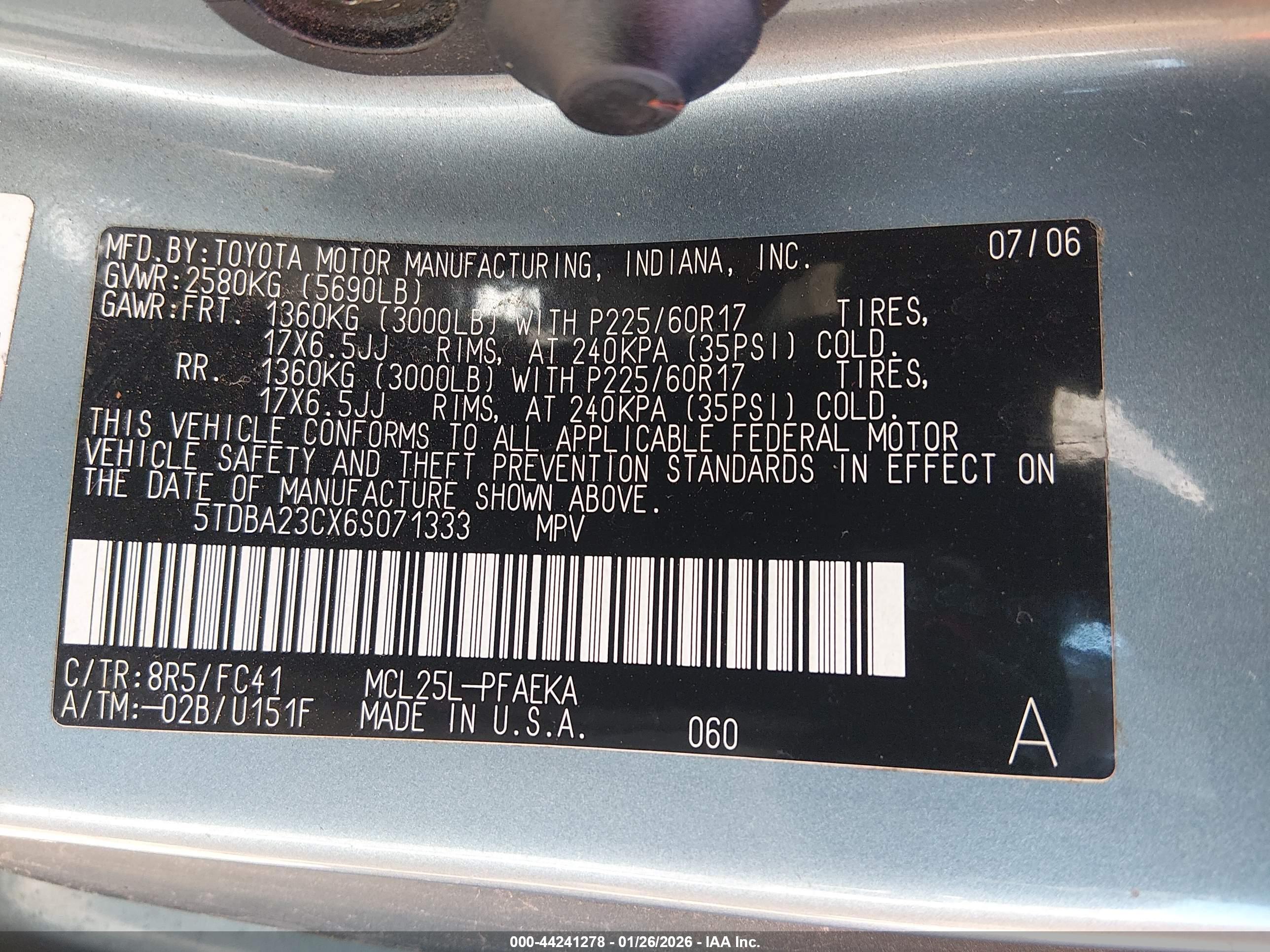 TOYOTA SIENNA image 9