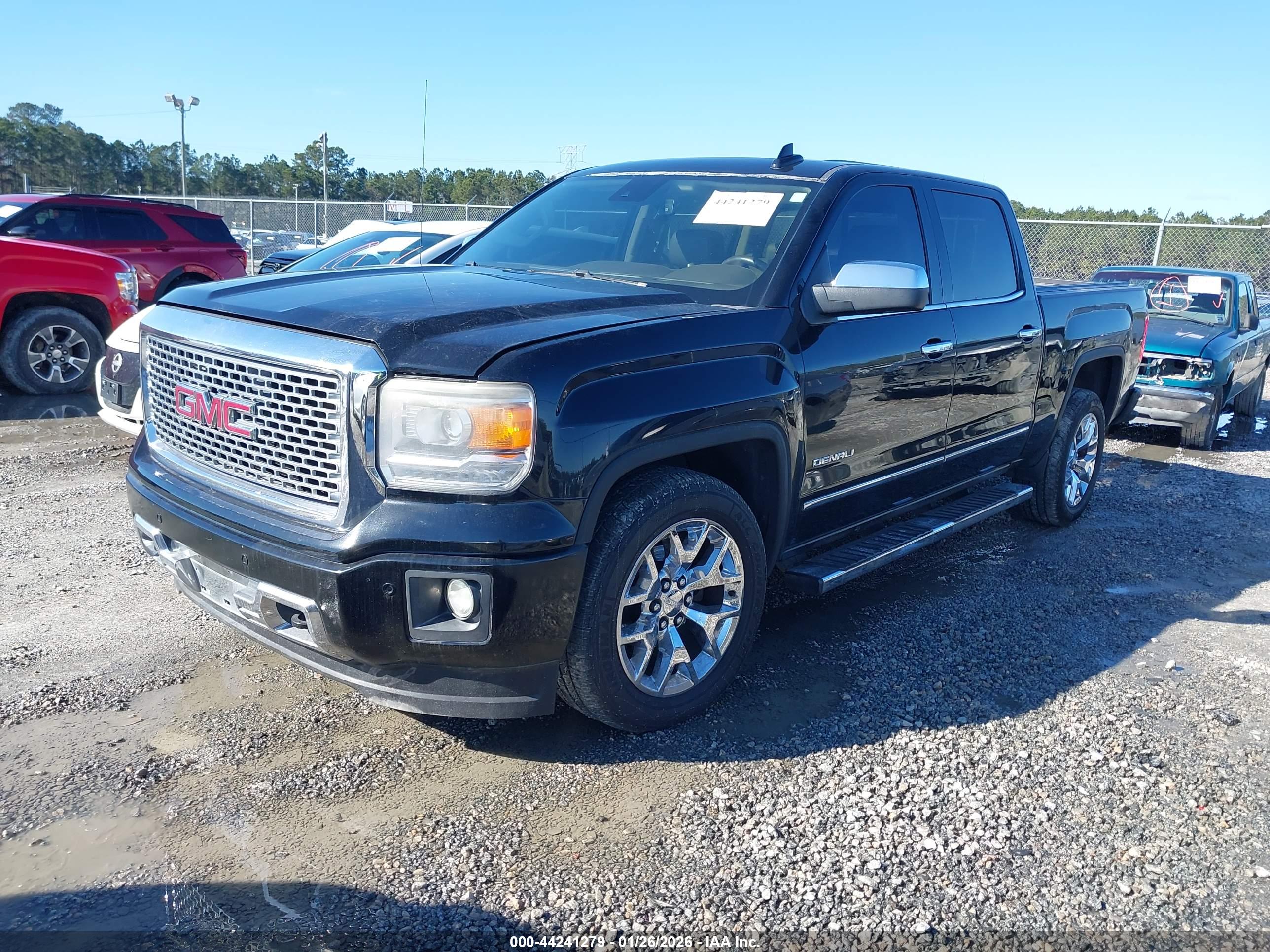GMC SIERRA image 2