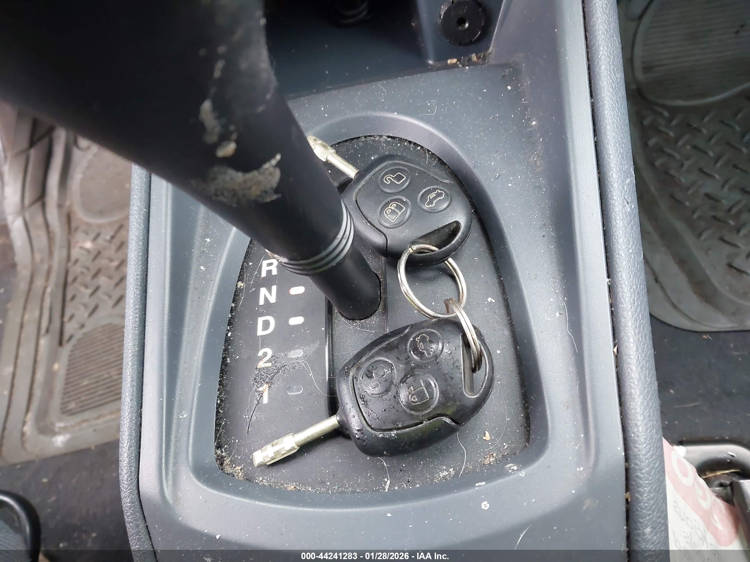 FORD TRANSIT image 11