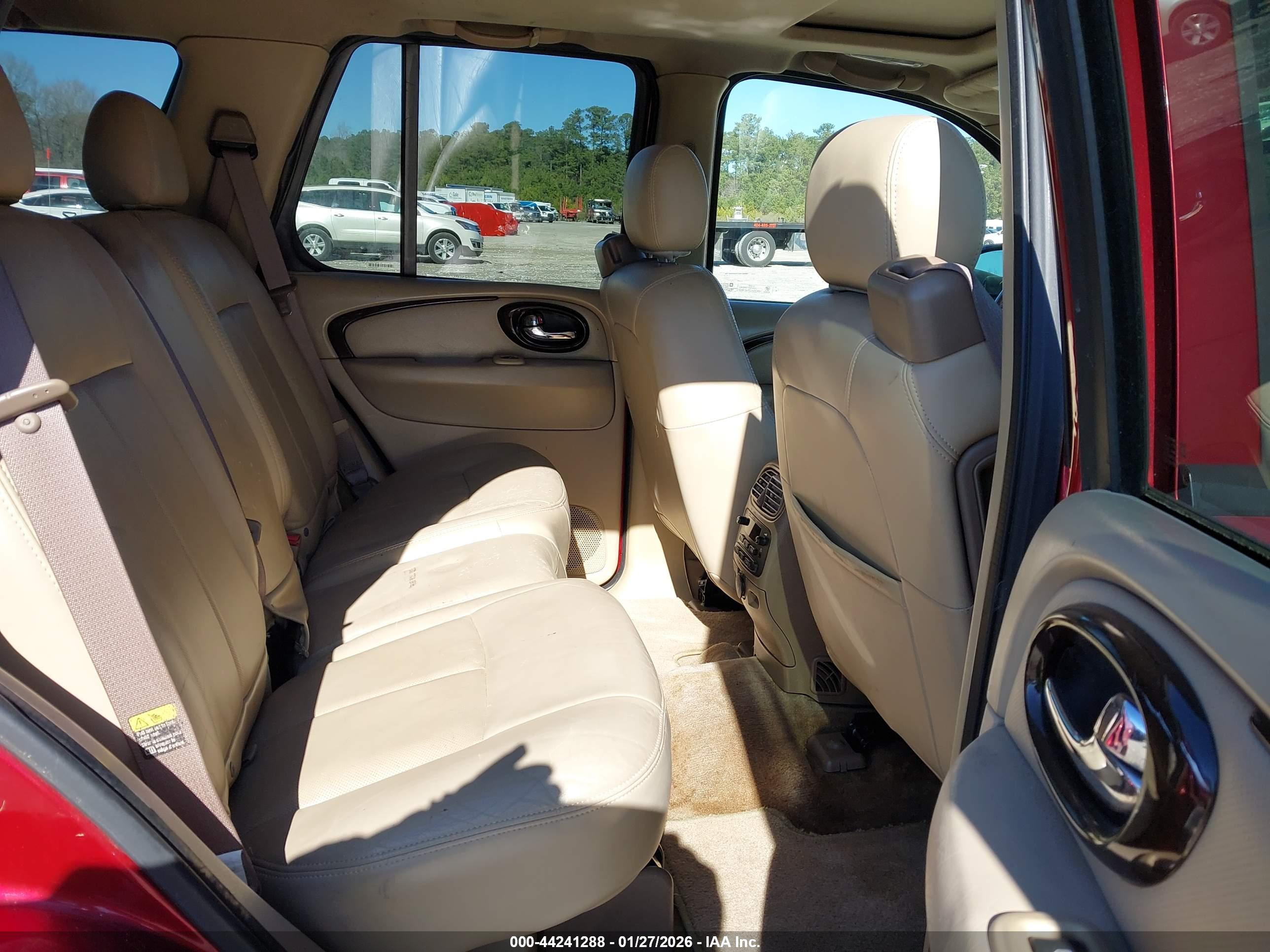 BUICK RAINIER image 8