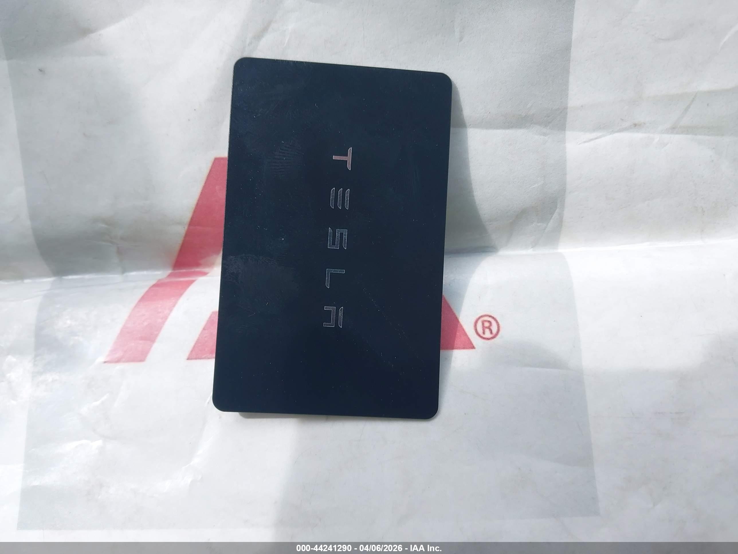 TESLA MODEL image 11