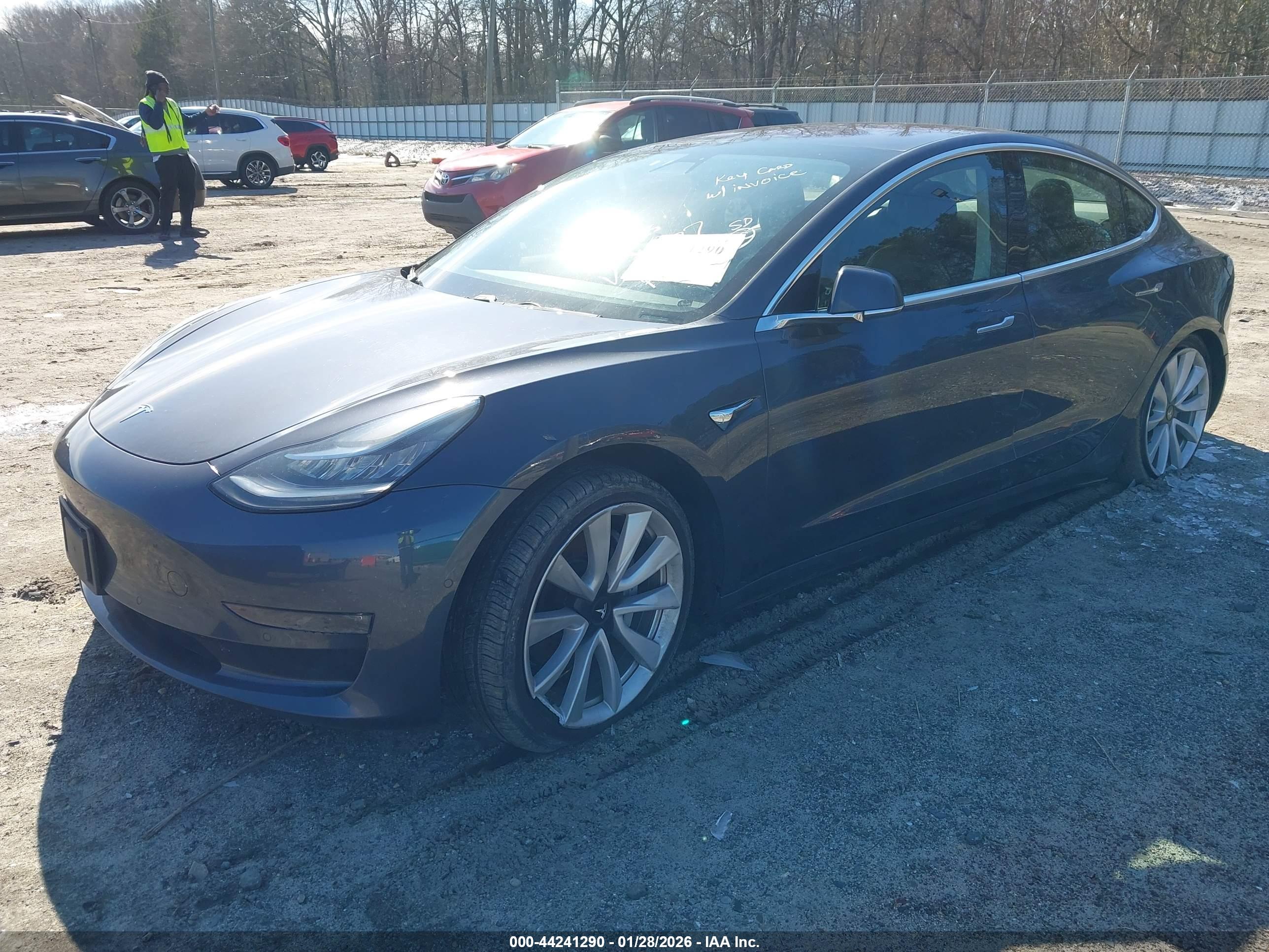 TESLA MODEL image 2