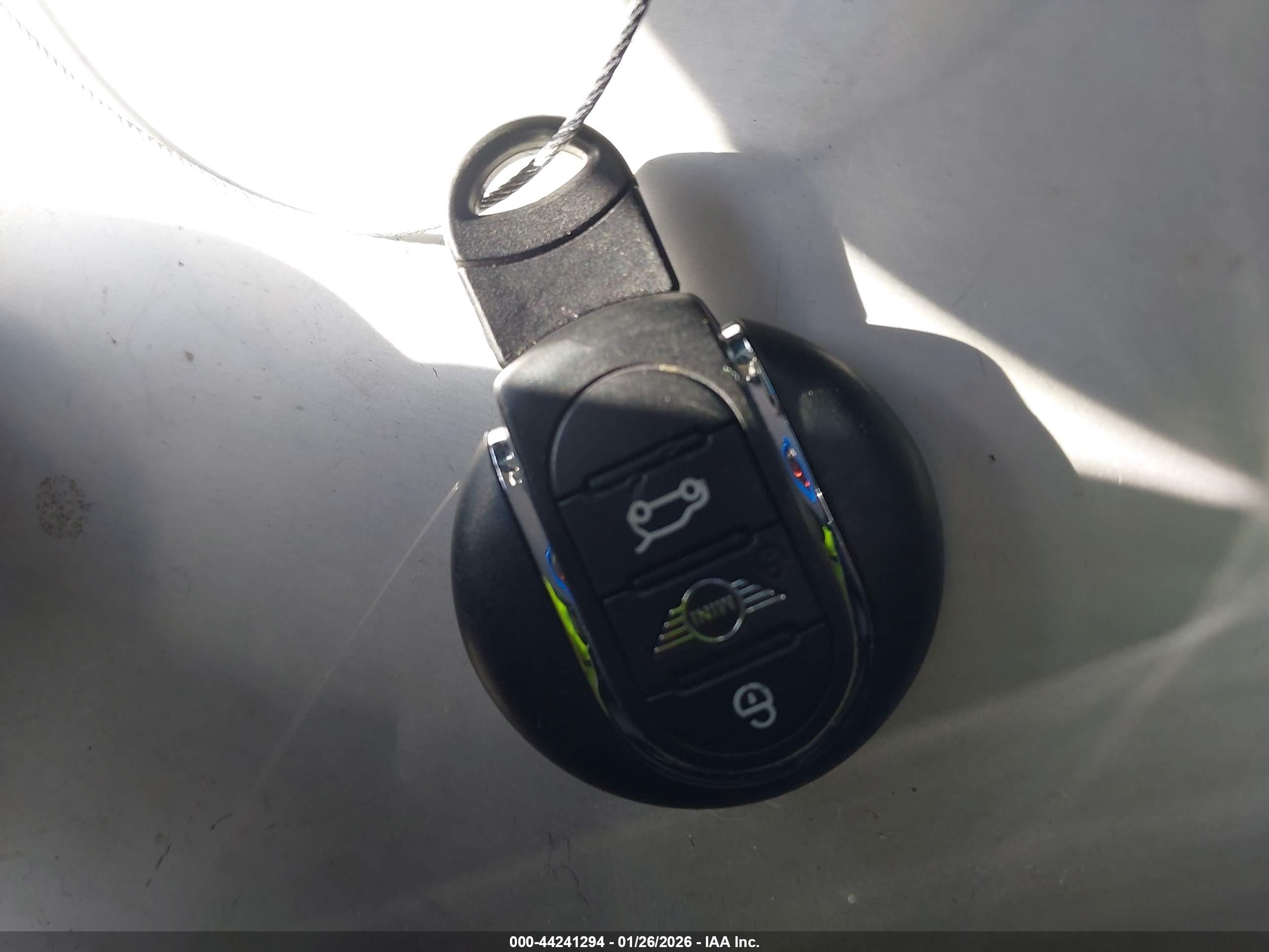MINI COUNTRYMAN image 11