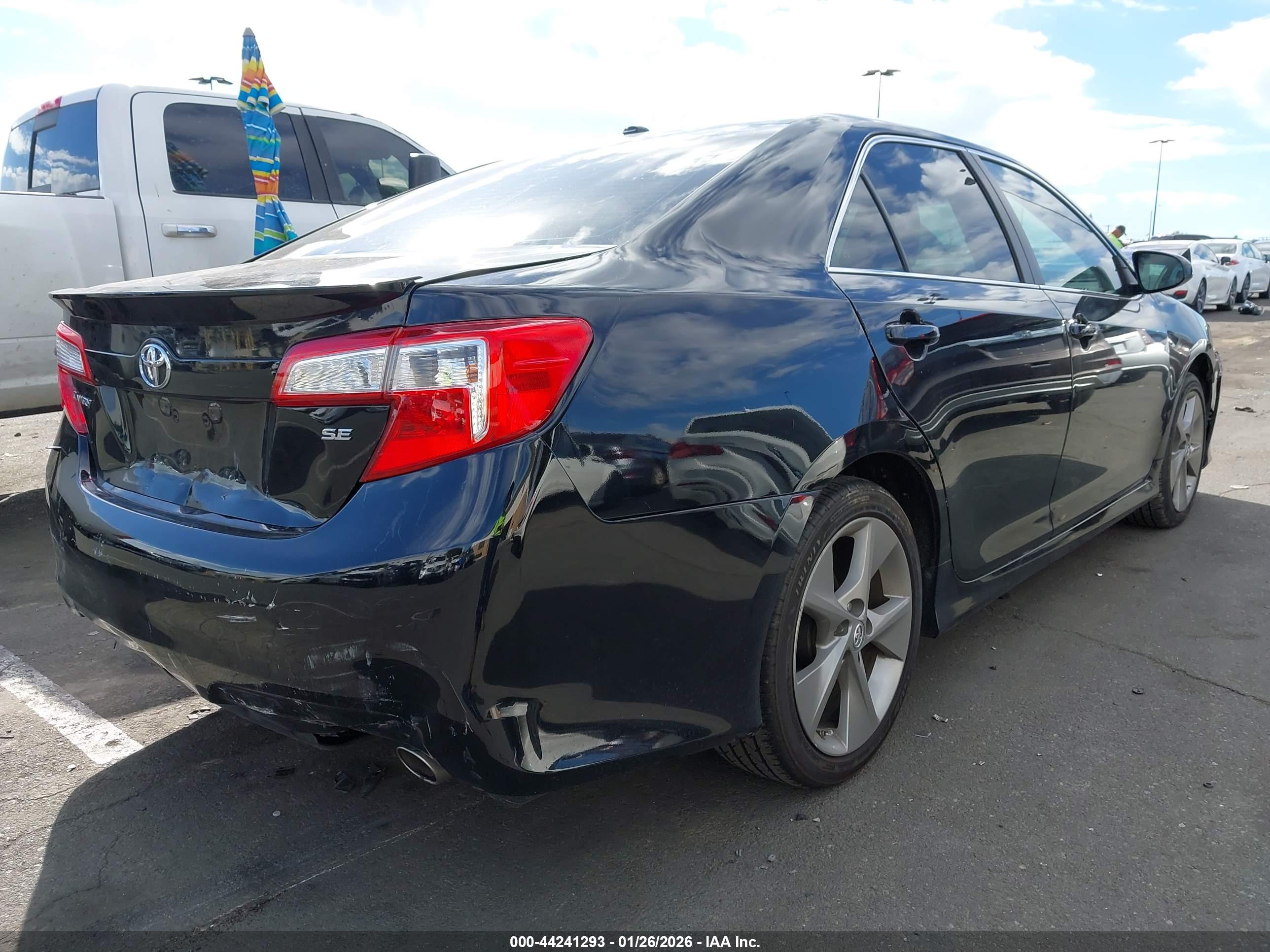 TOYOTA CAMRY image 4