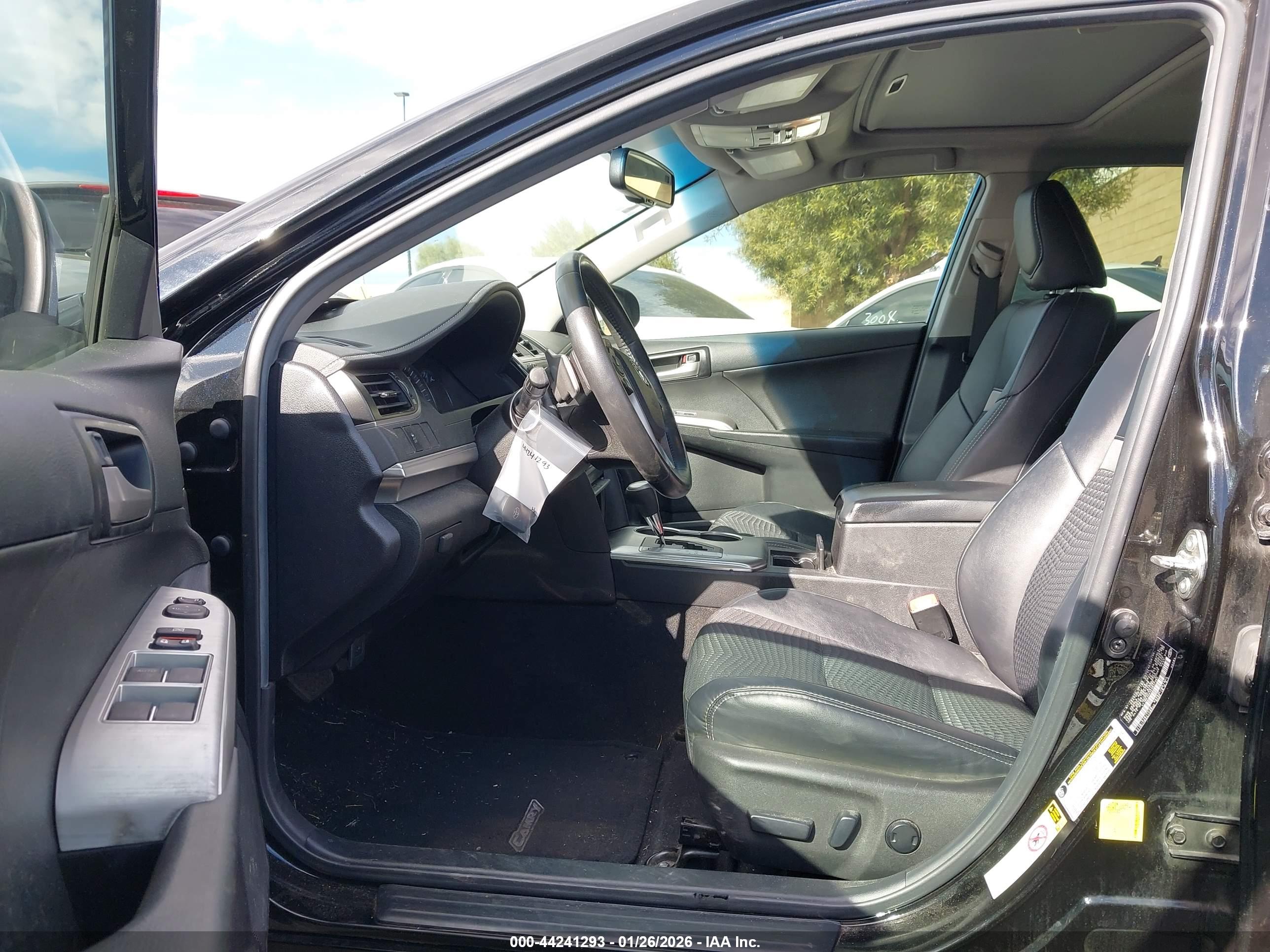 TOYOTA CAMRY image 5