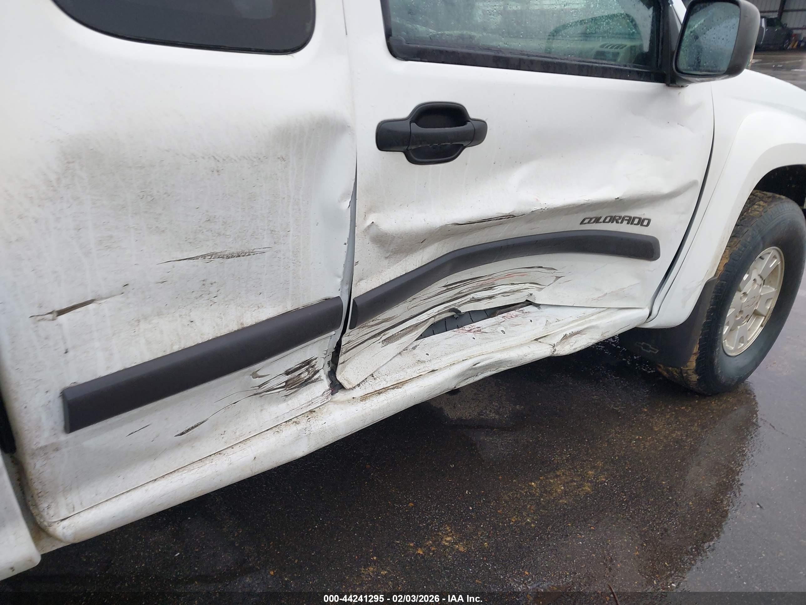 CHEVROLET COLORADO image 6