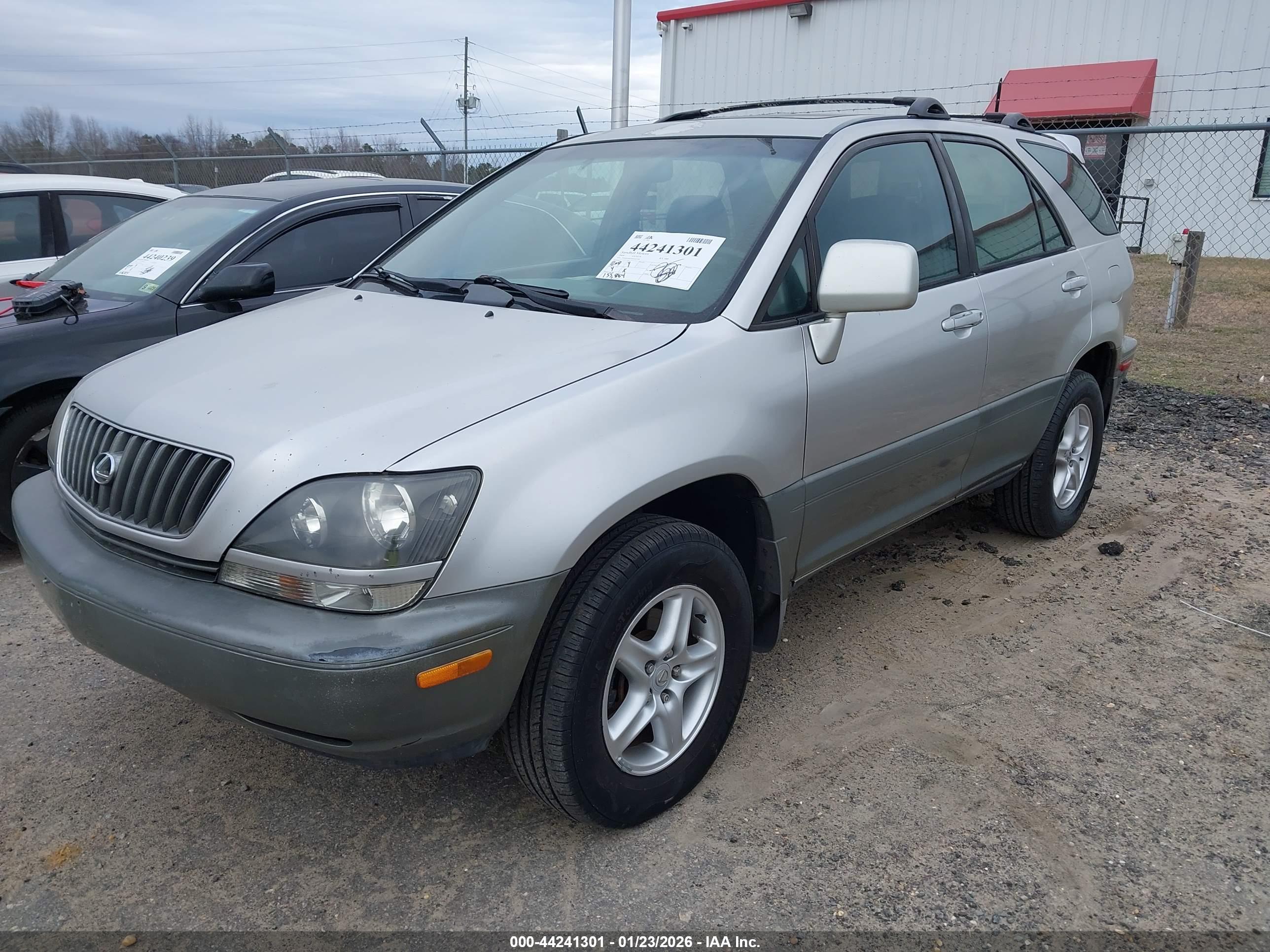 LEXUS RX image 2