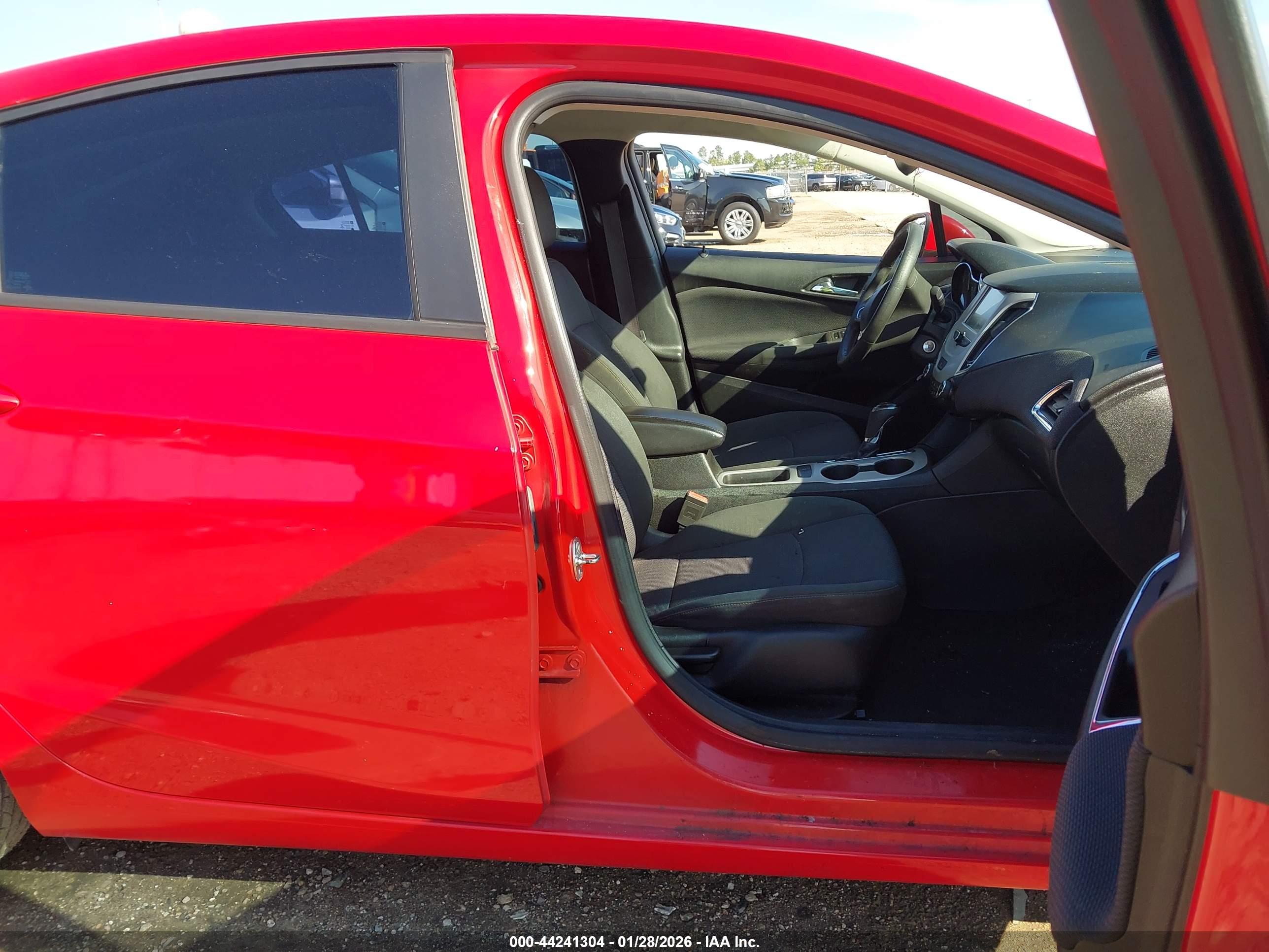 CHEVROLET CRUZE image 5