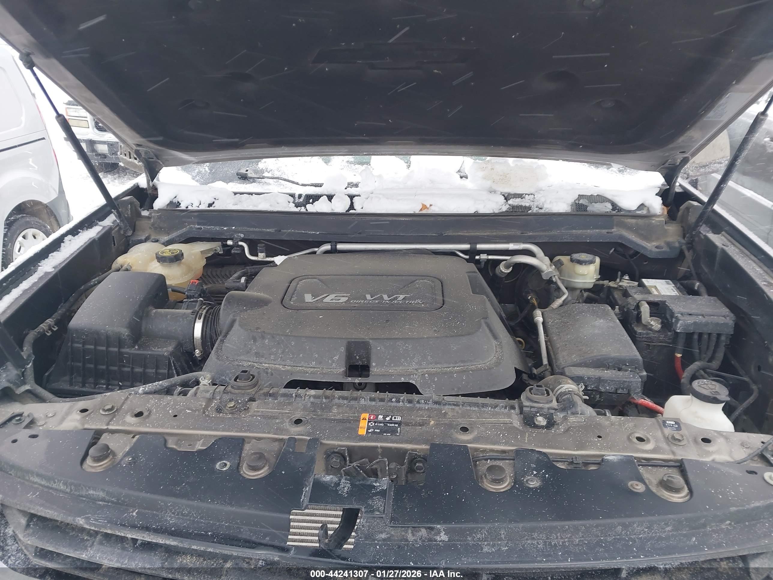 CHEVROLET COLORADO image 10