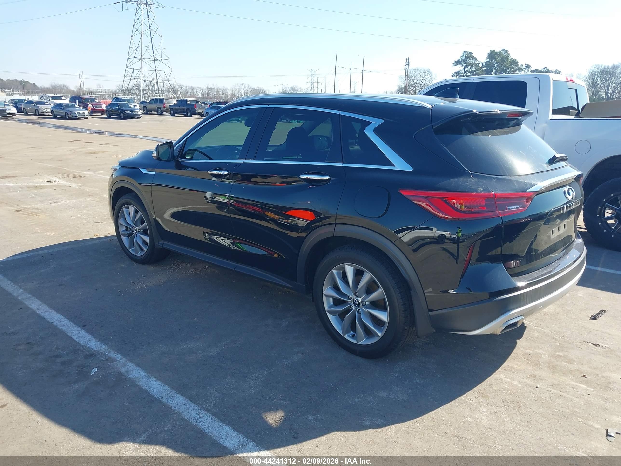 INFINITI QX50 image 3