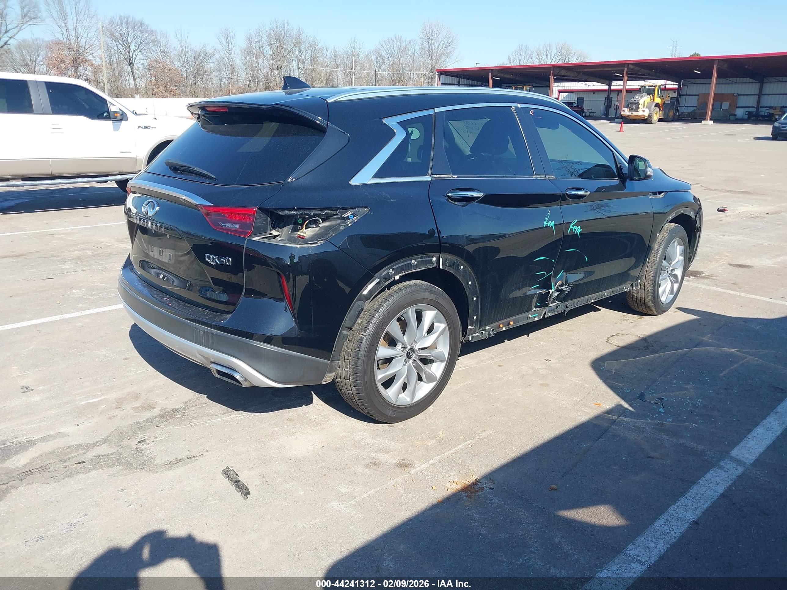 INFINITI QX50 image 4