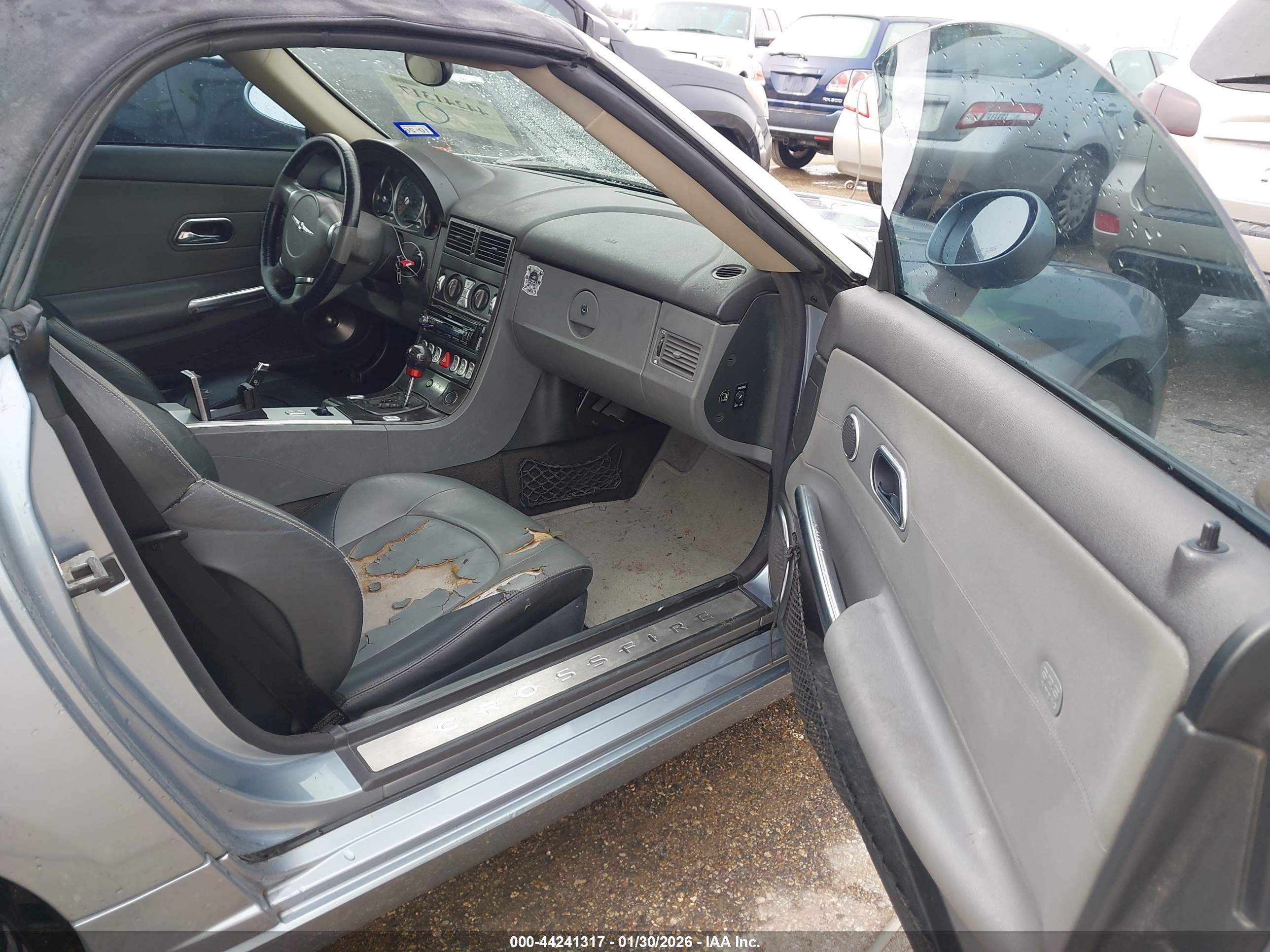 CHRYSLER CROSSFIRE image 5