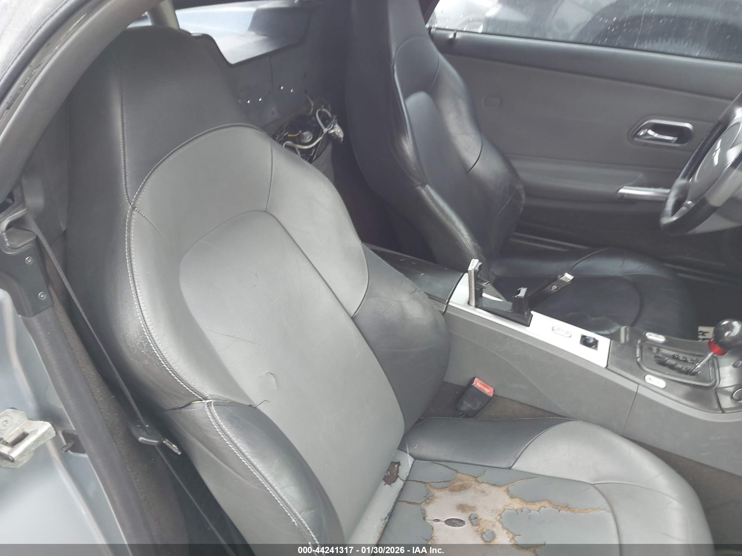 CHRYSLER CROSSFIRE image 8