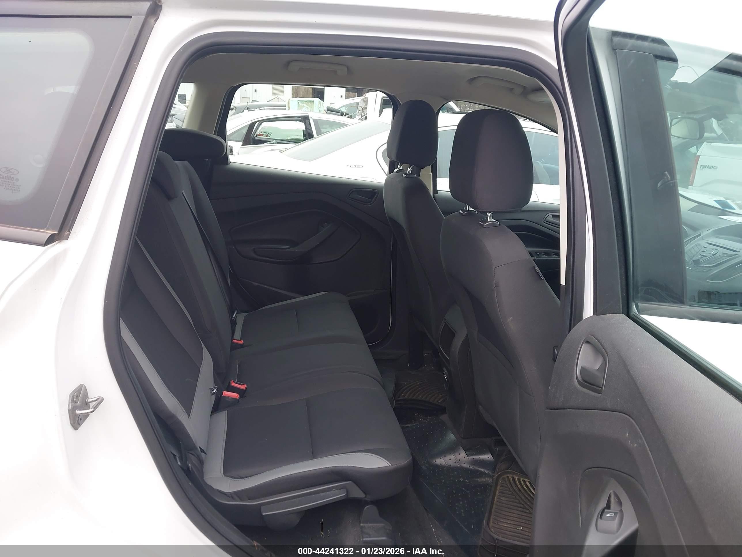 FORD ESCAPE image 8