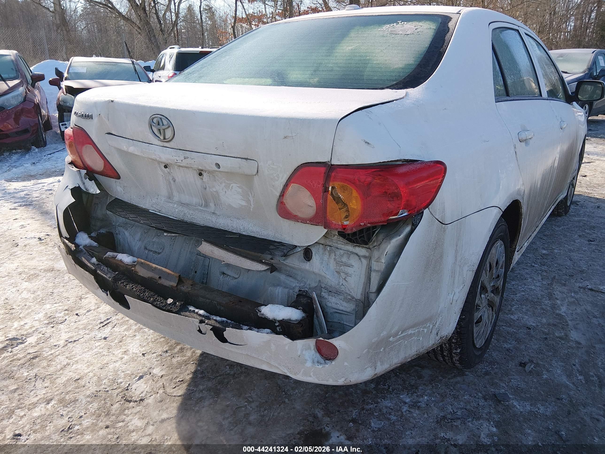 TOYOTA COROLLA image 6