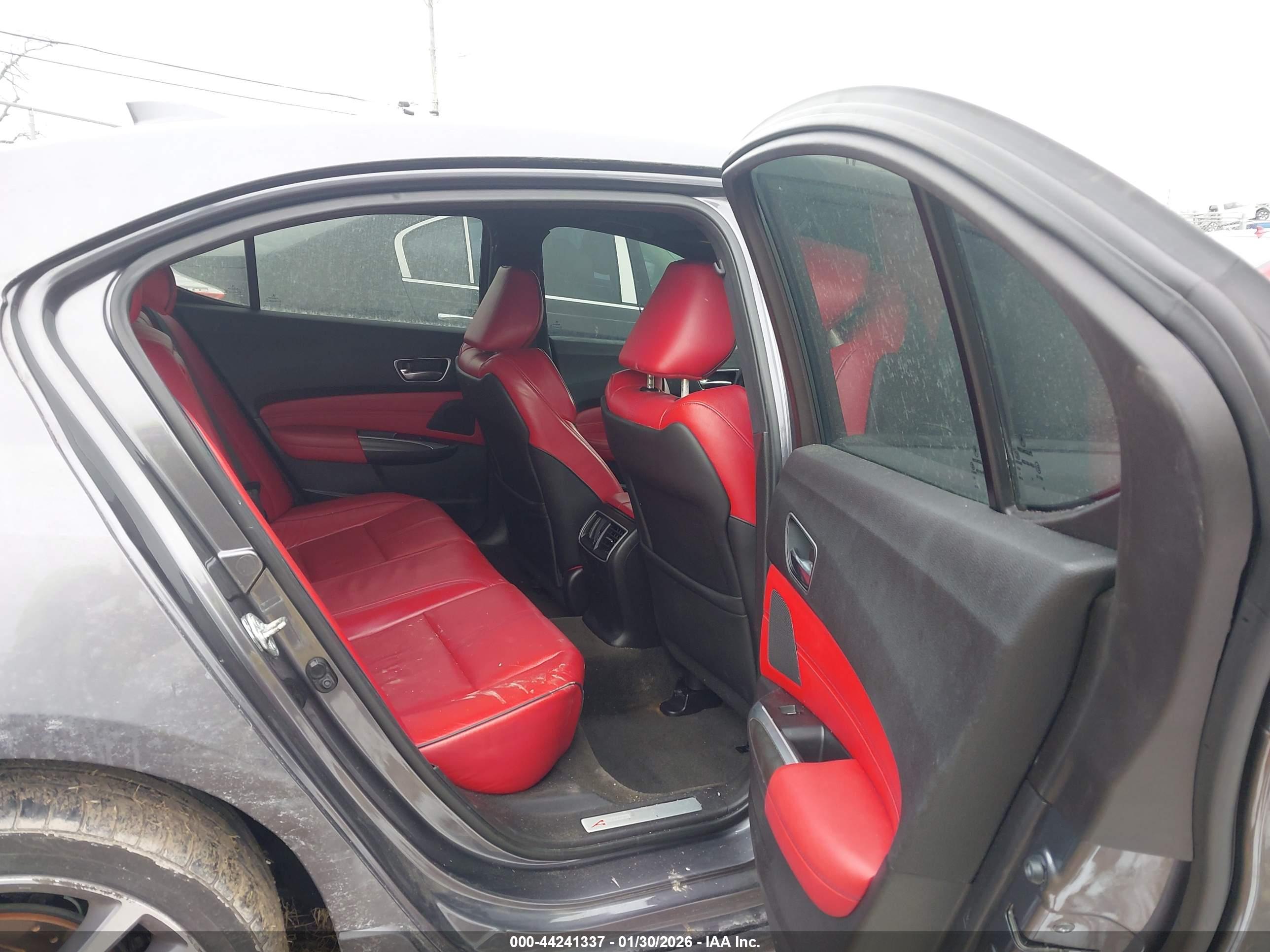 ACURA TLX image 8