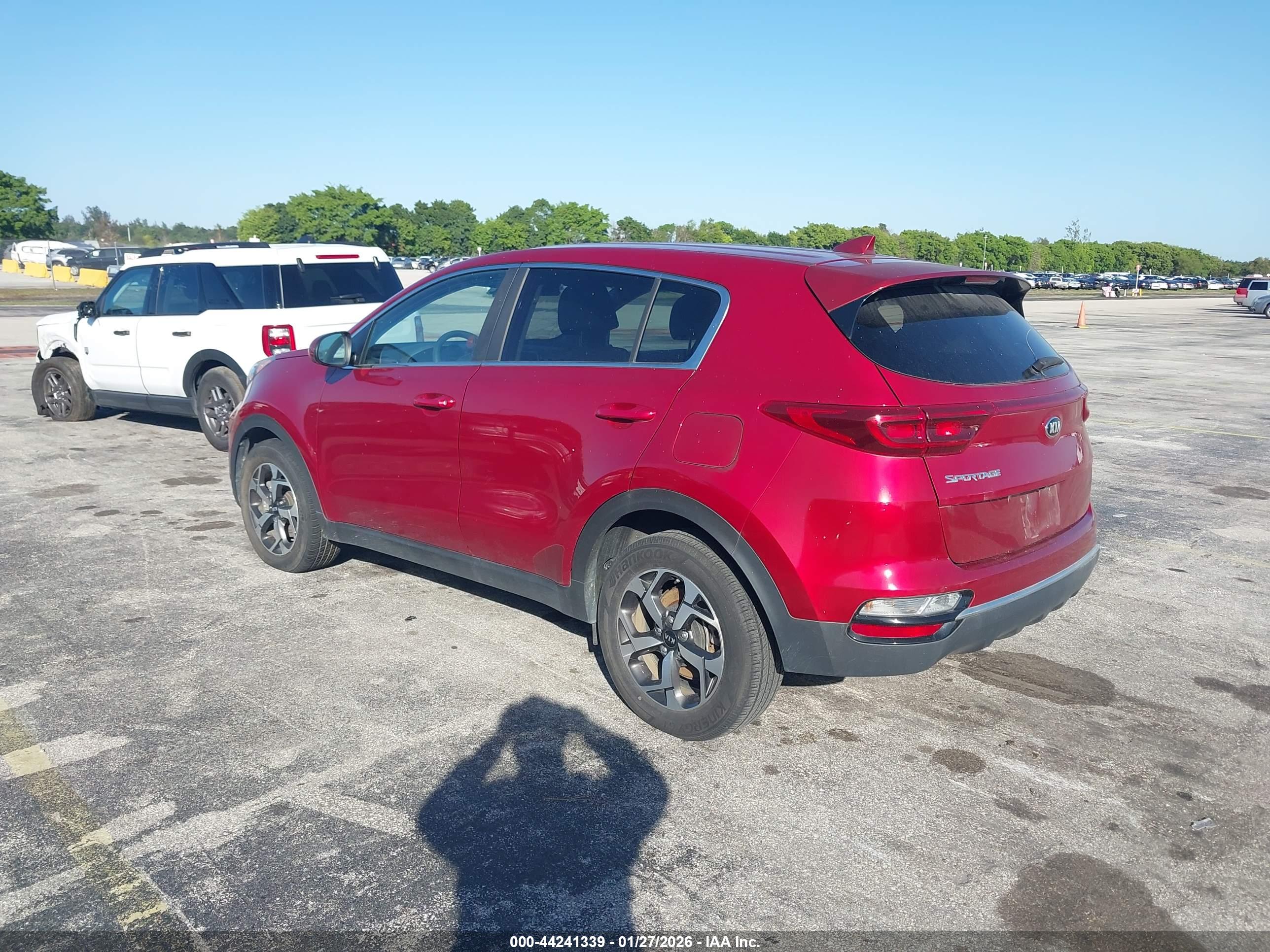KIA SPORTAGE image 3