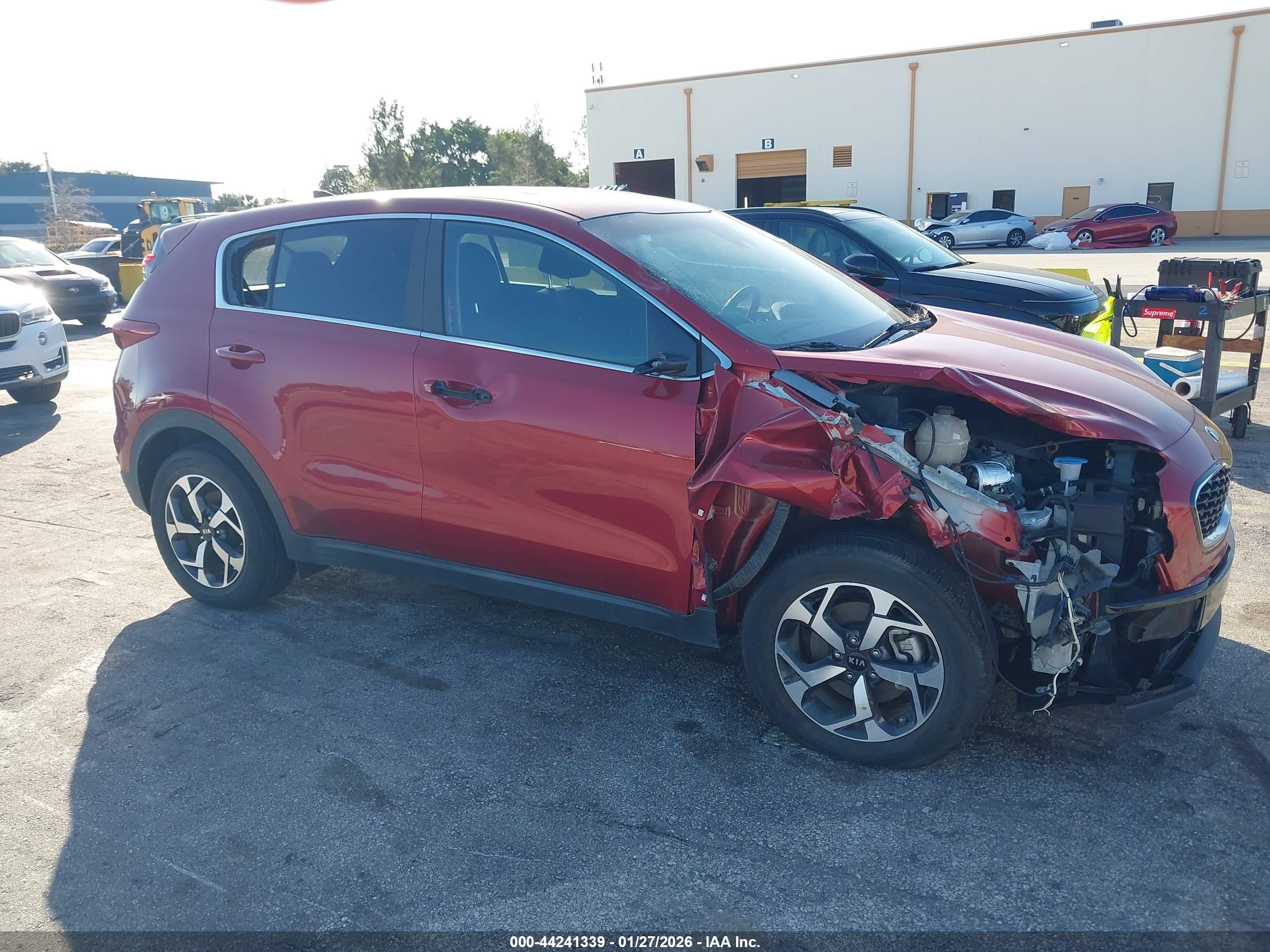 KIA SPORTAGE image 6