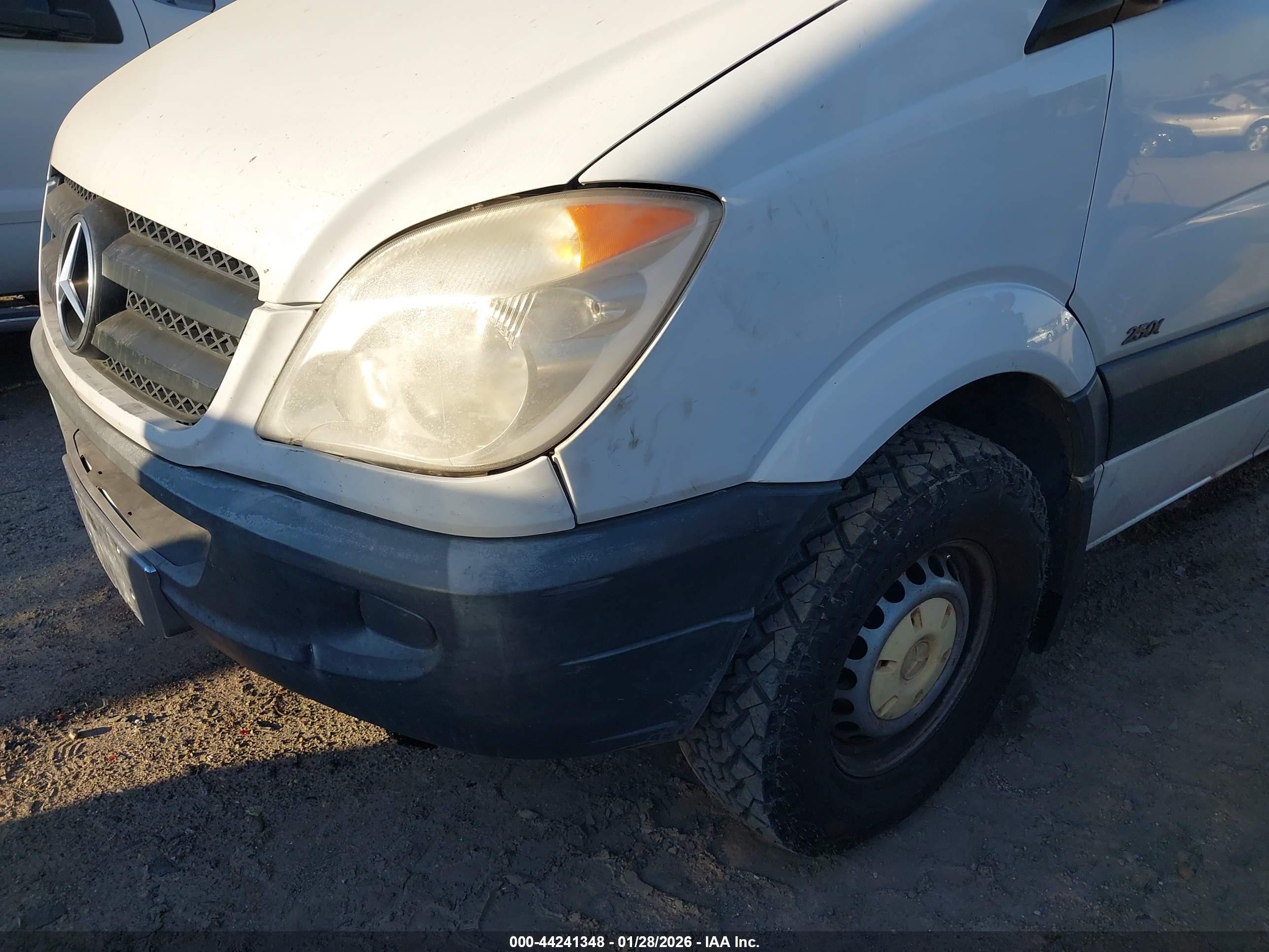 MERCEDES-BENZ SPRINTER image 6
