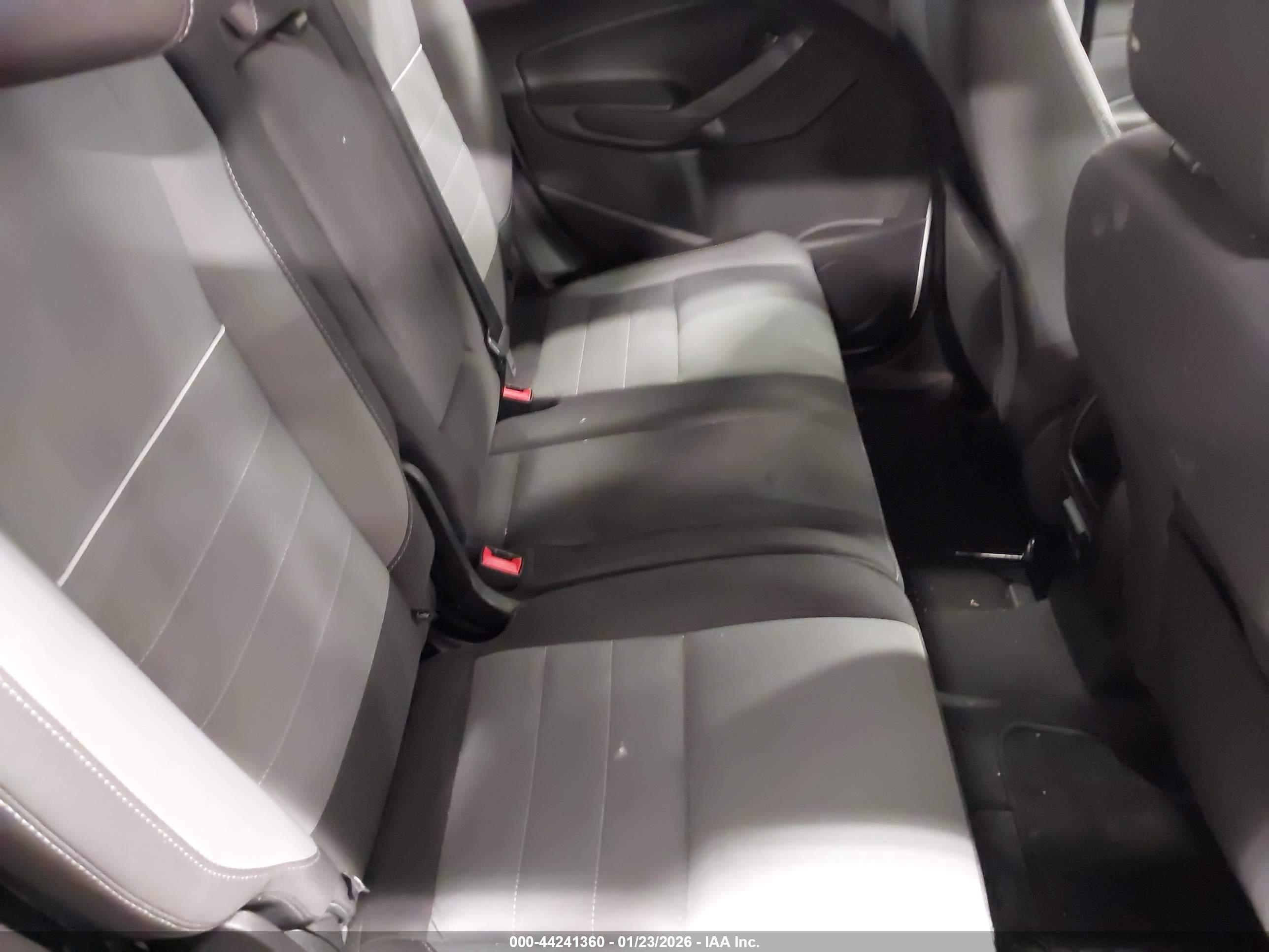 FORD ESCAPE image 8