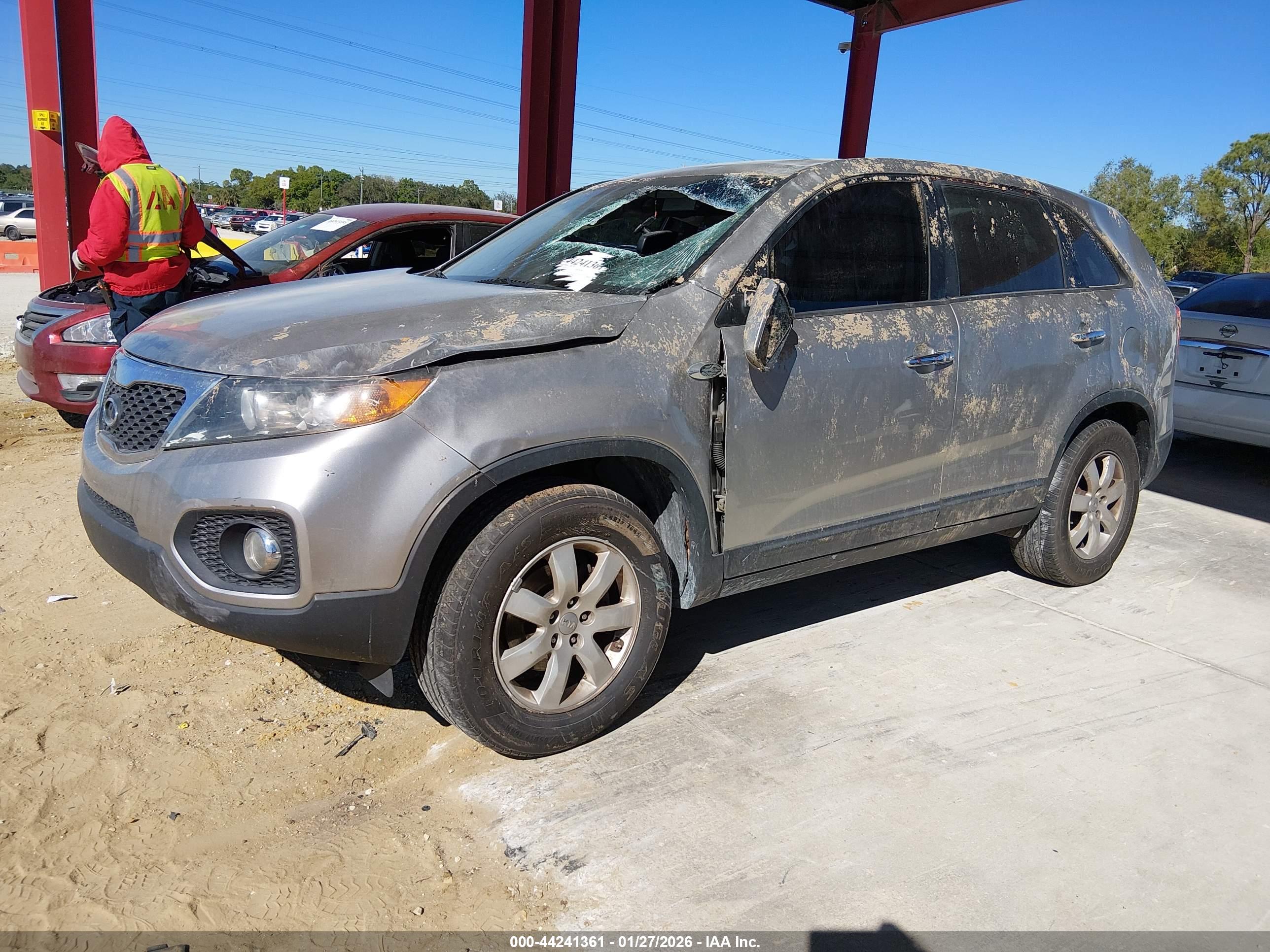KIA SORENTO image 2