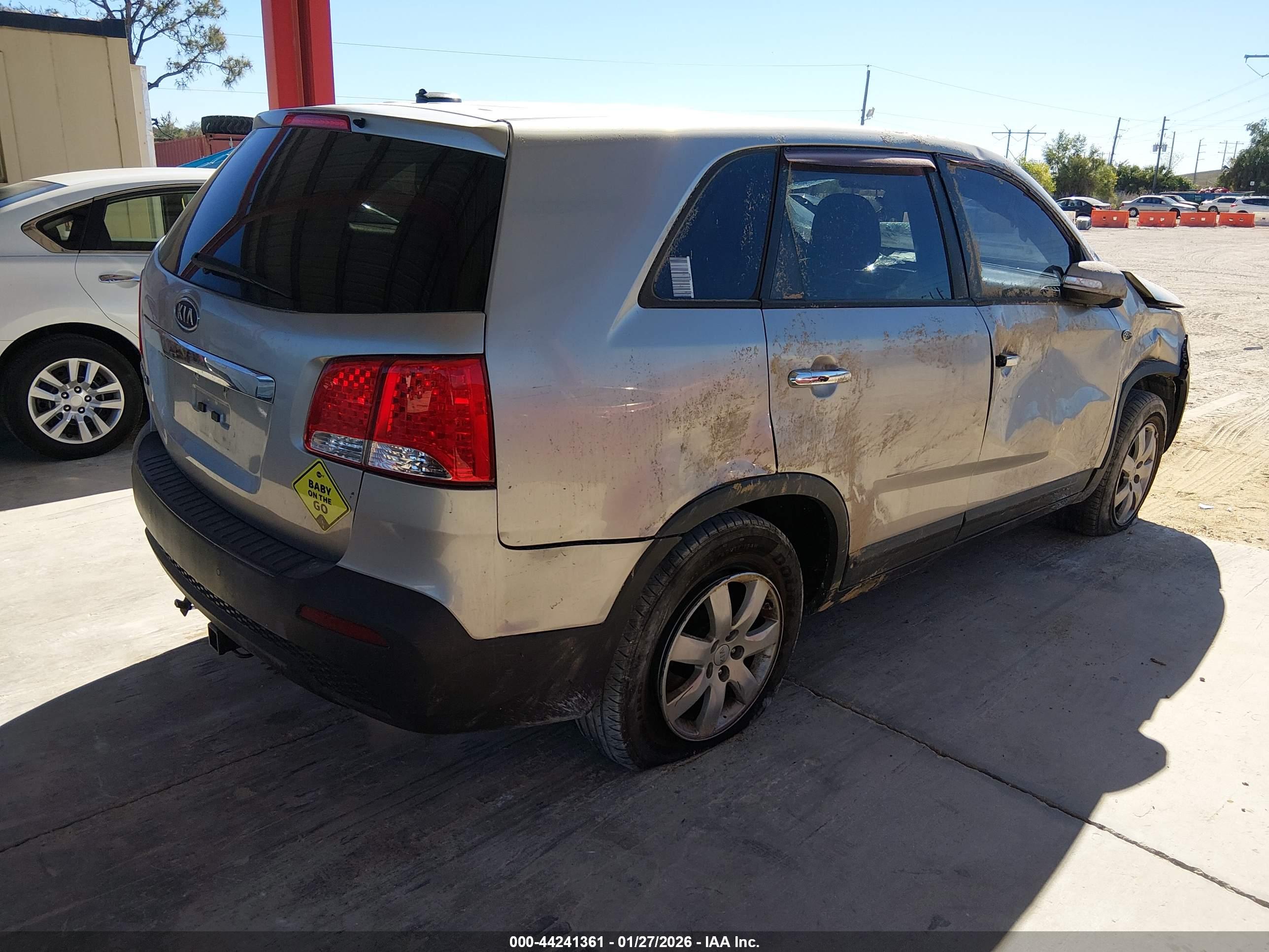 KIA SORENTO image 4