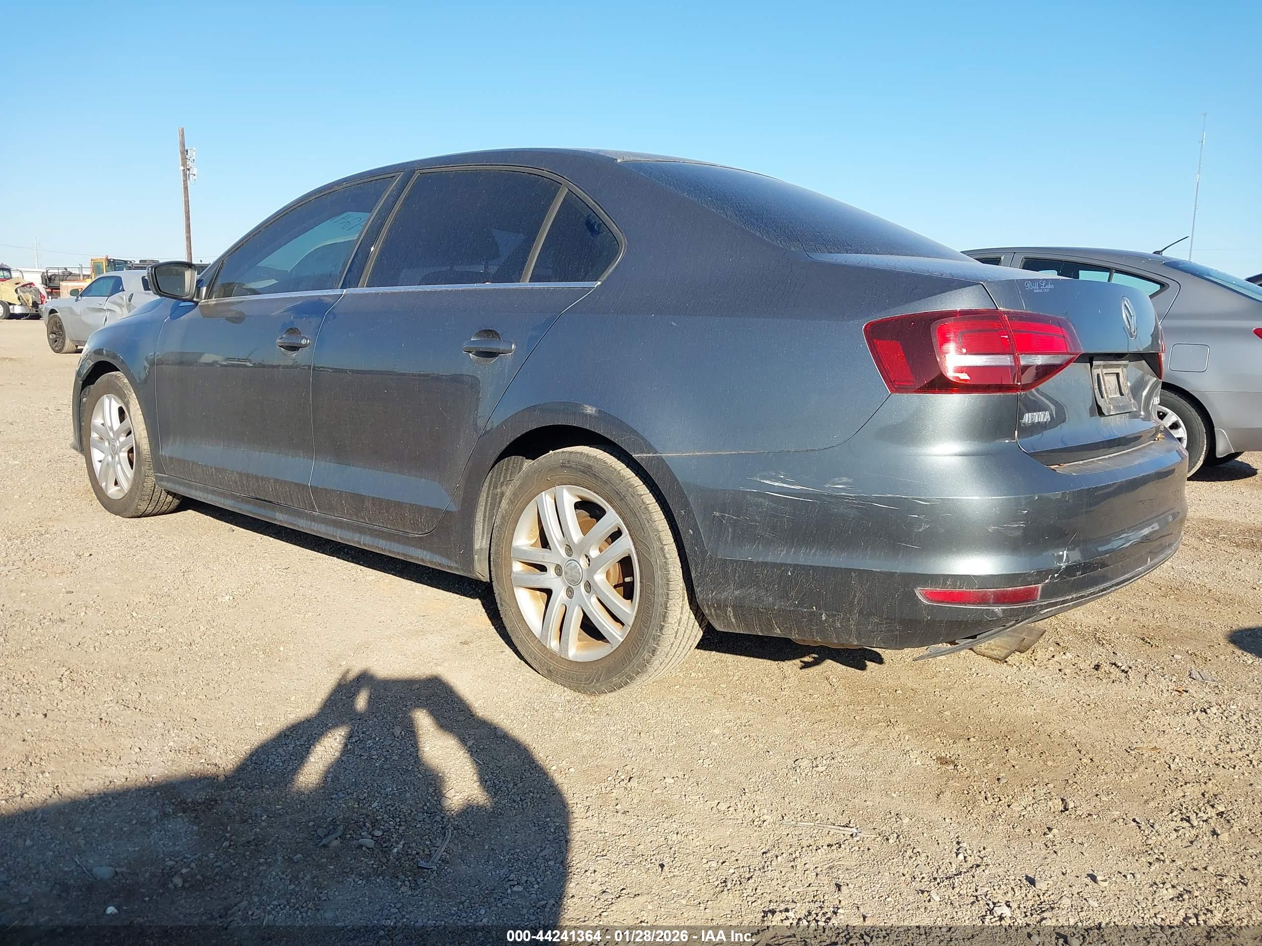 VOLKSWAGEN JETTA image 3