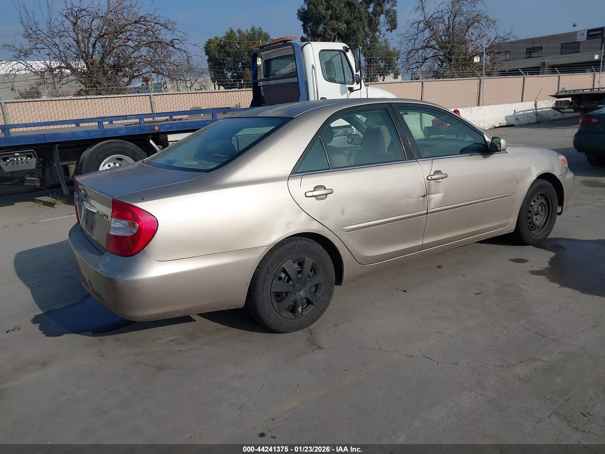 TOYOTA CAMRY image 4