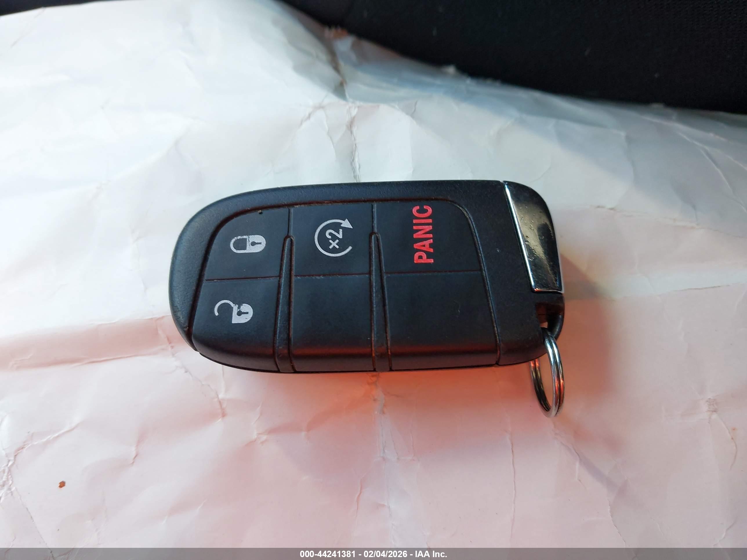 JEEP RENEGADE image 11