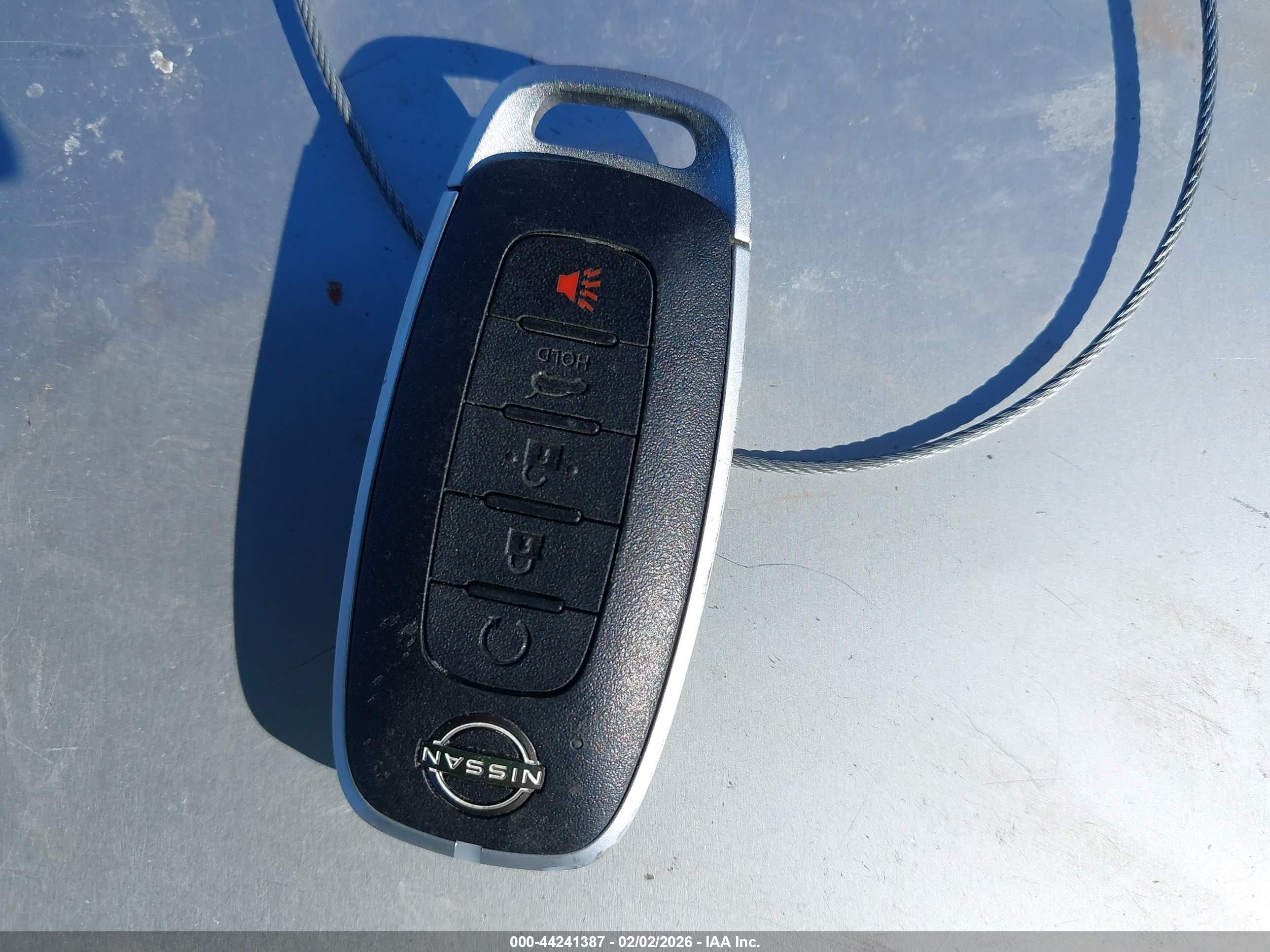 NISSAN ROGUE image 11