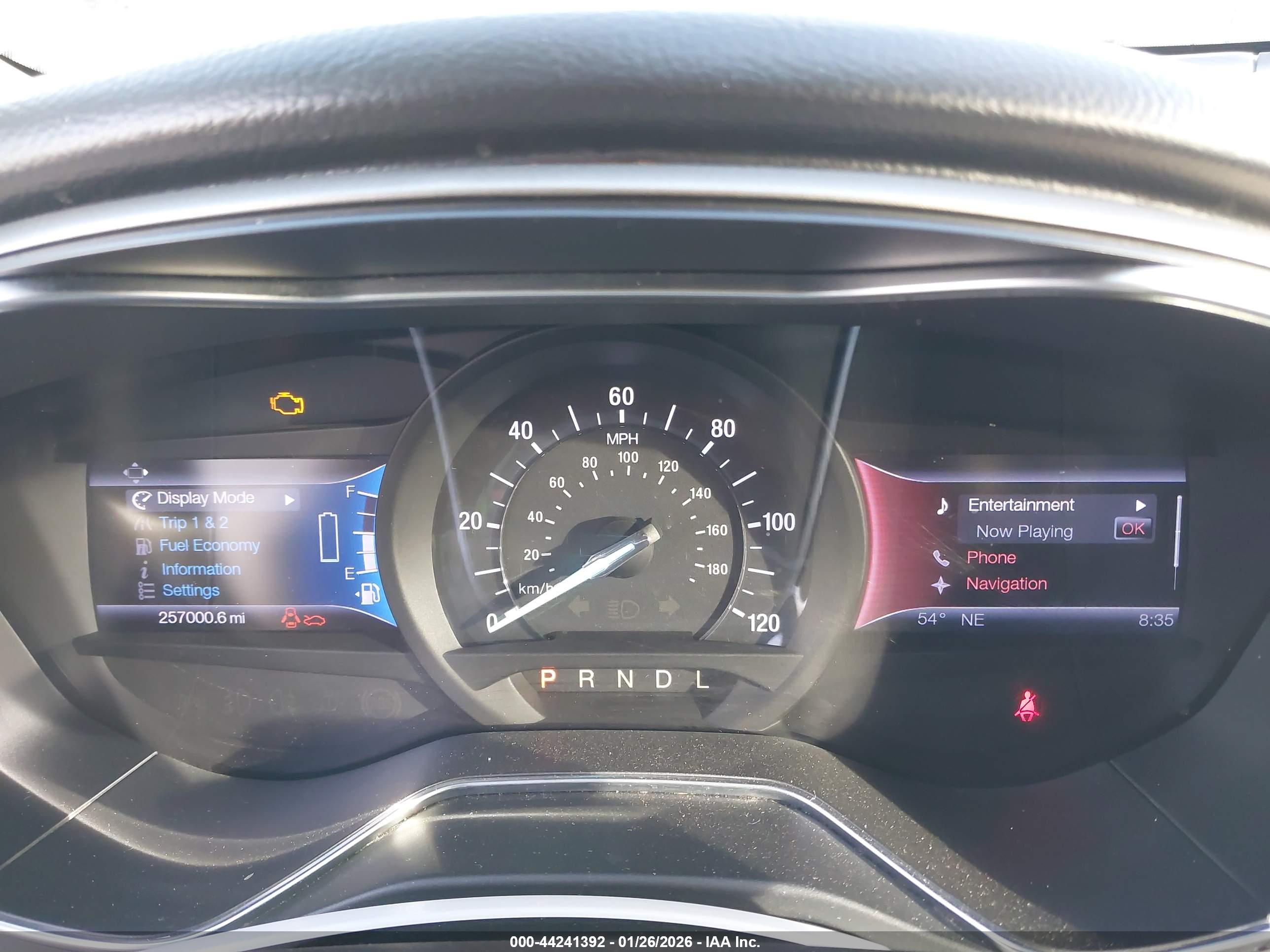 FORD FUSION image 7