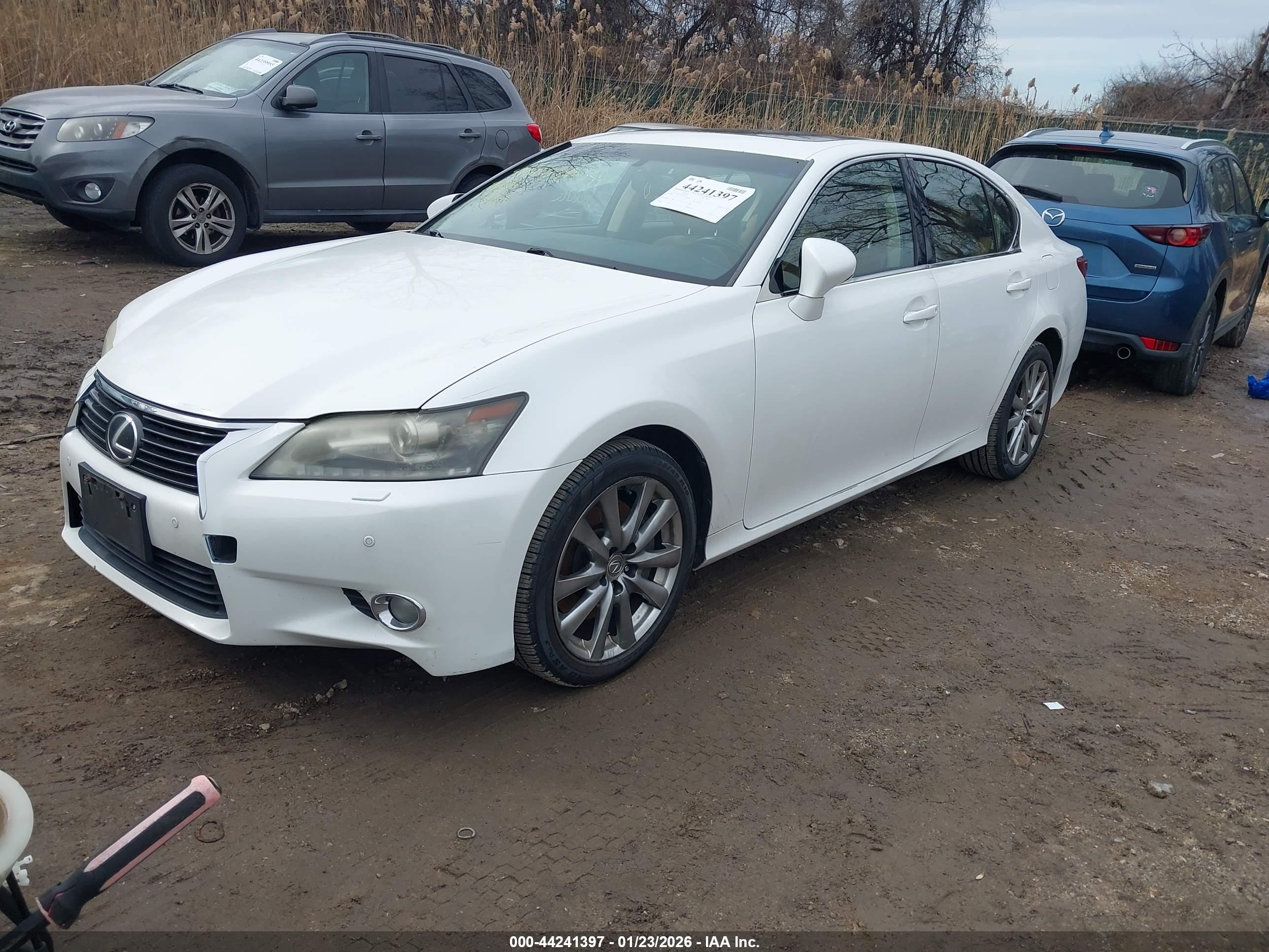 LEXUS GS image 2