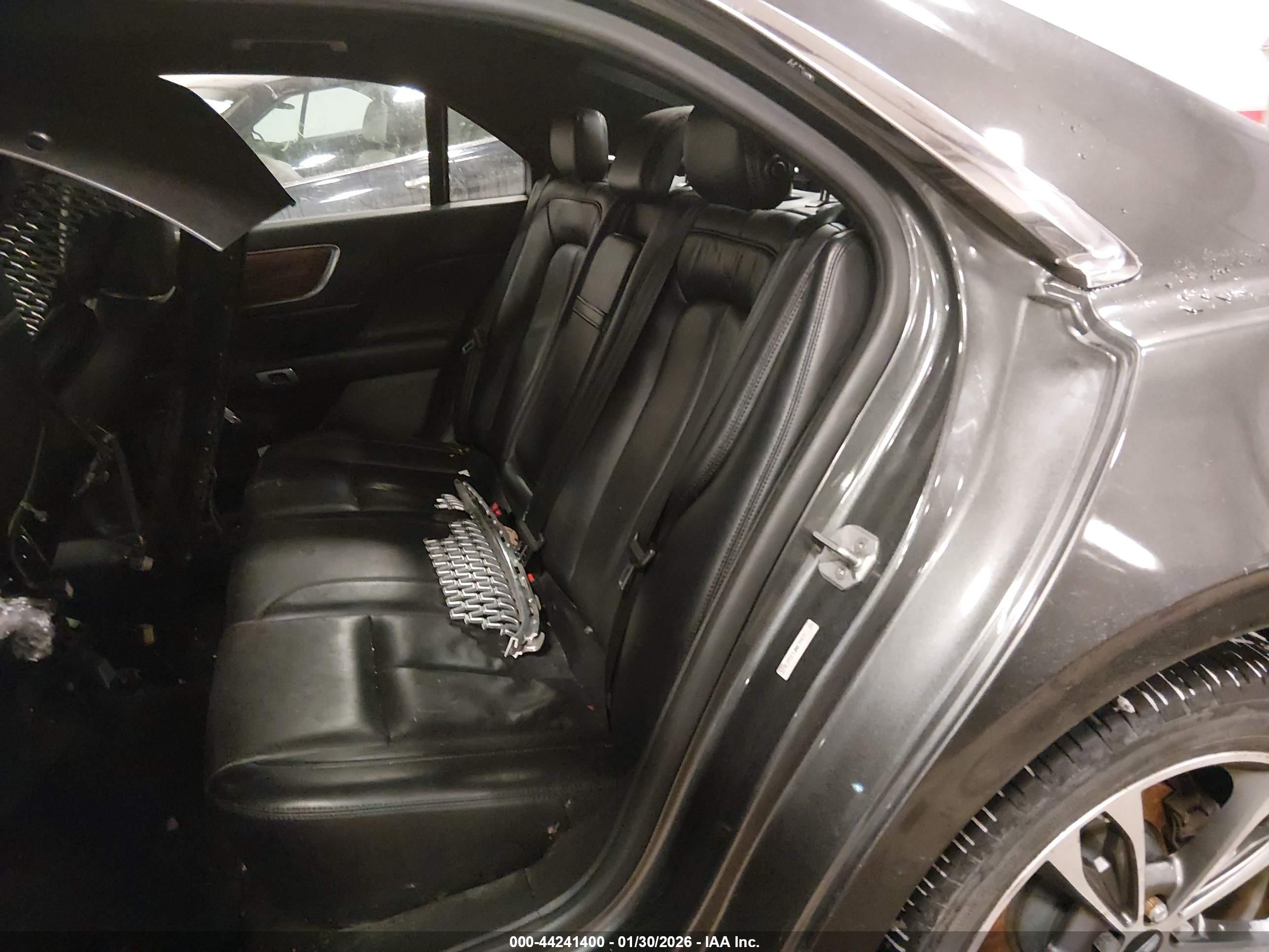 LINCOLN CONTINENTAL image 8