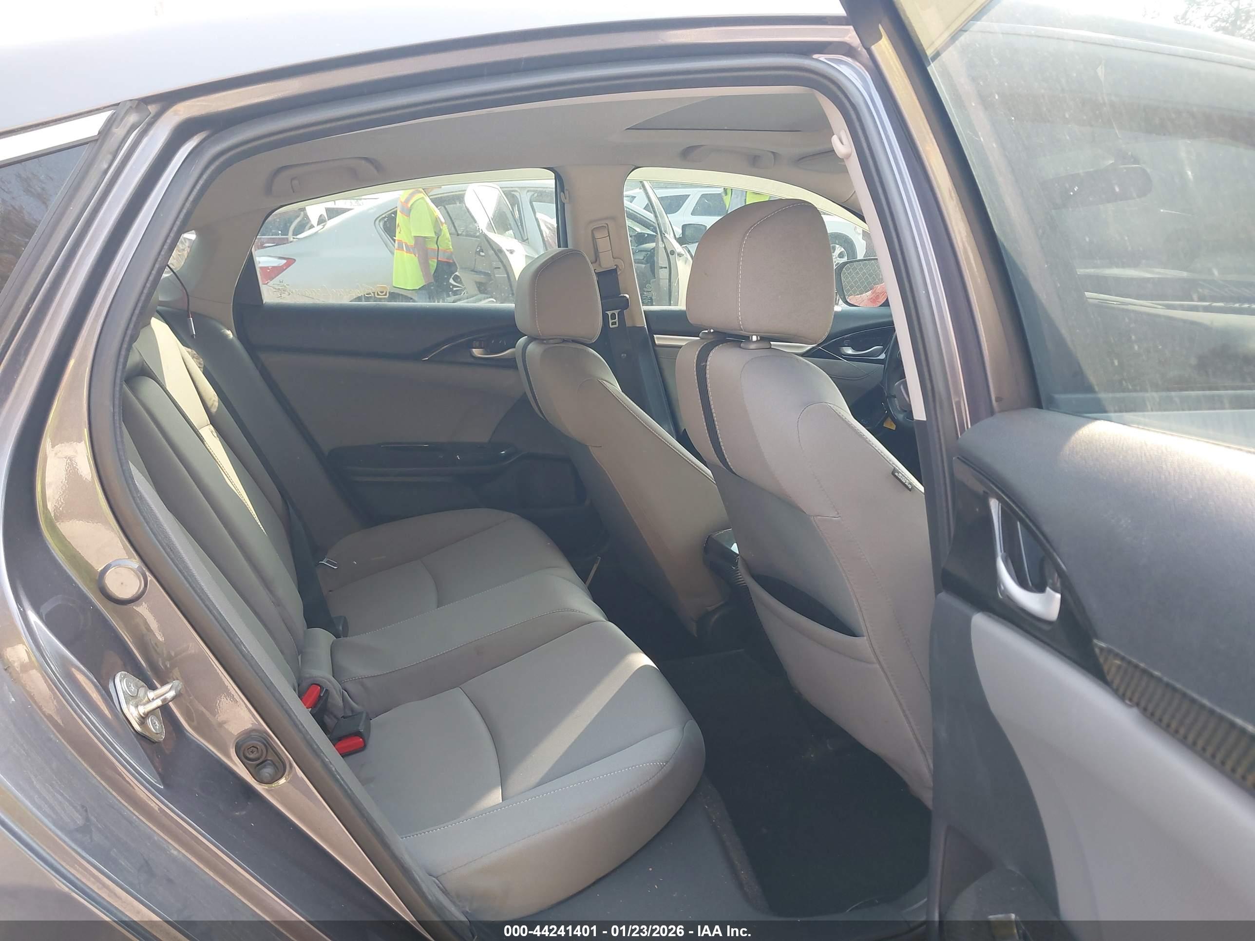 HONDA CIVIC image 8