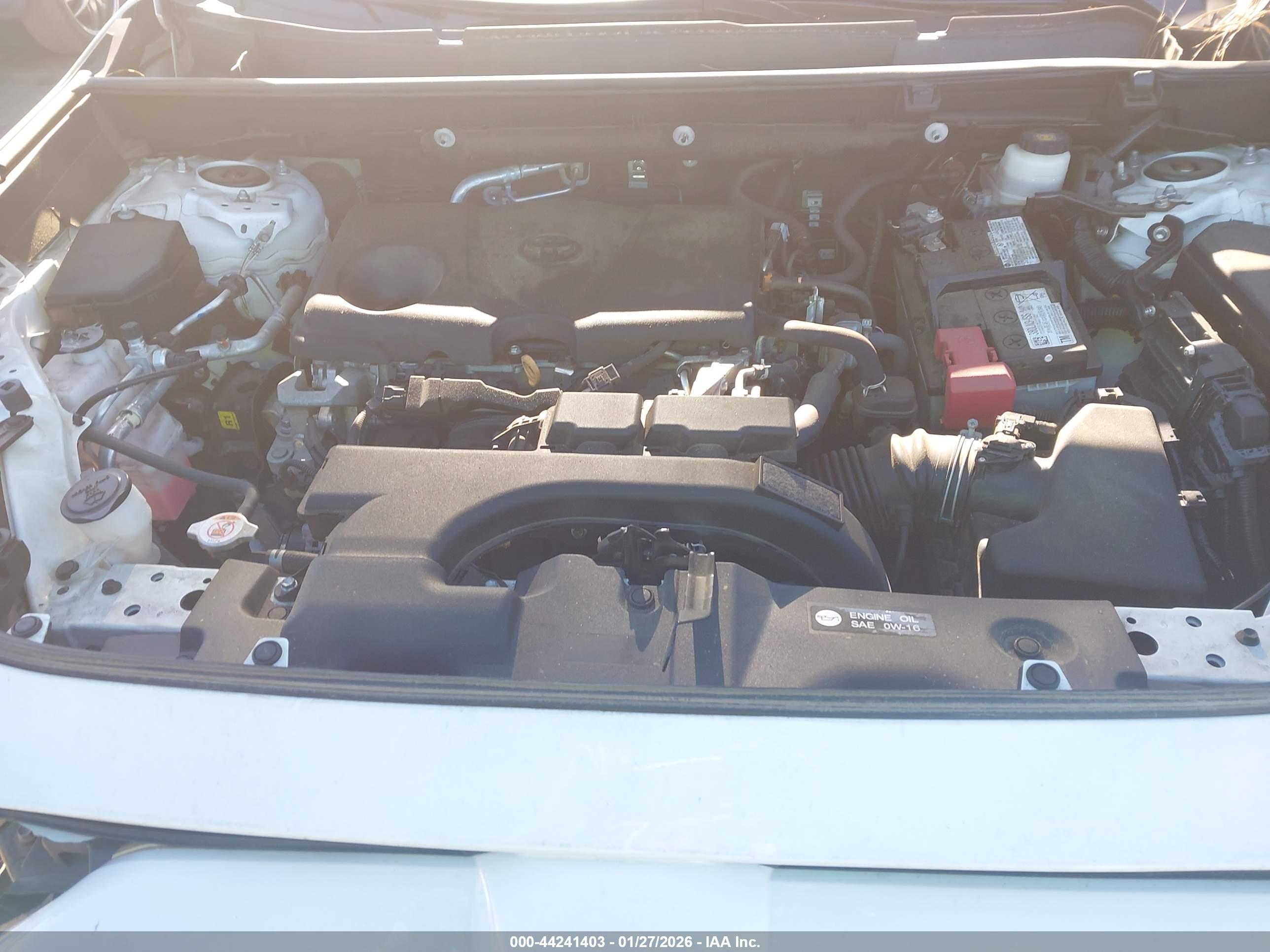 TOYOTA RAV4 image 10