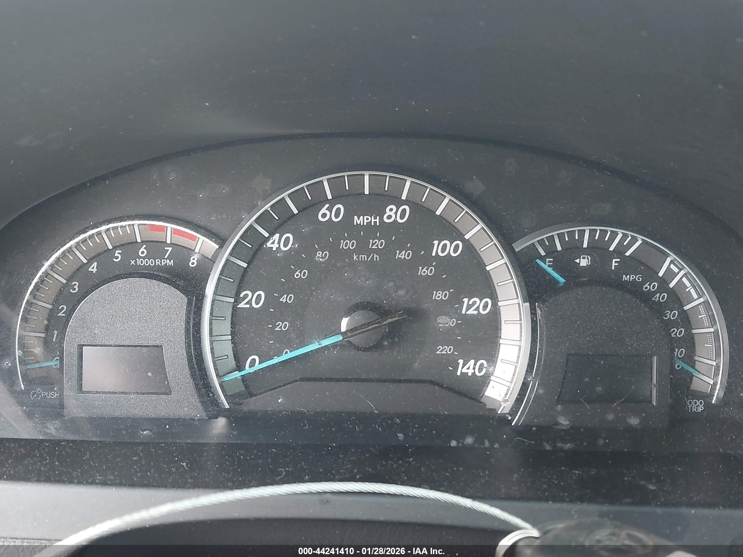 TOYOTA CAMRY image 7