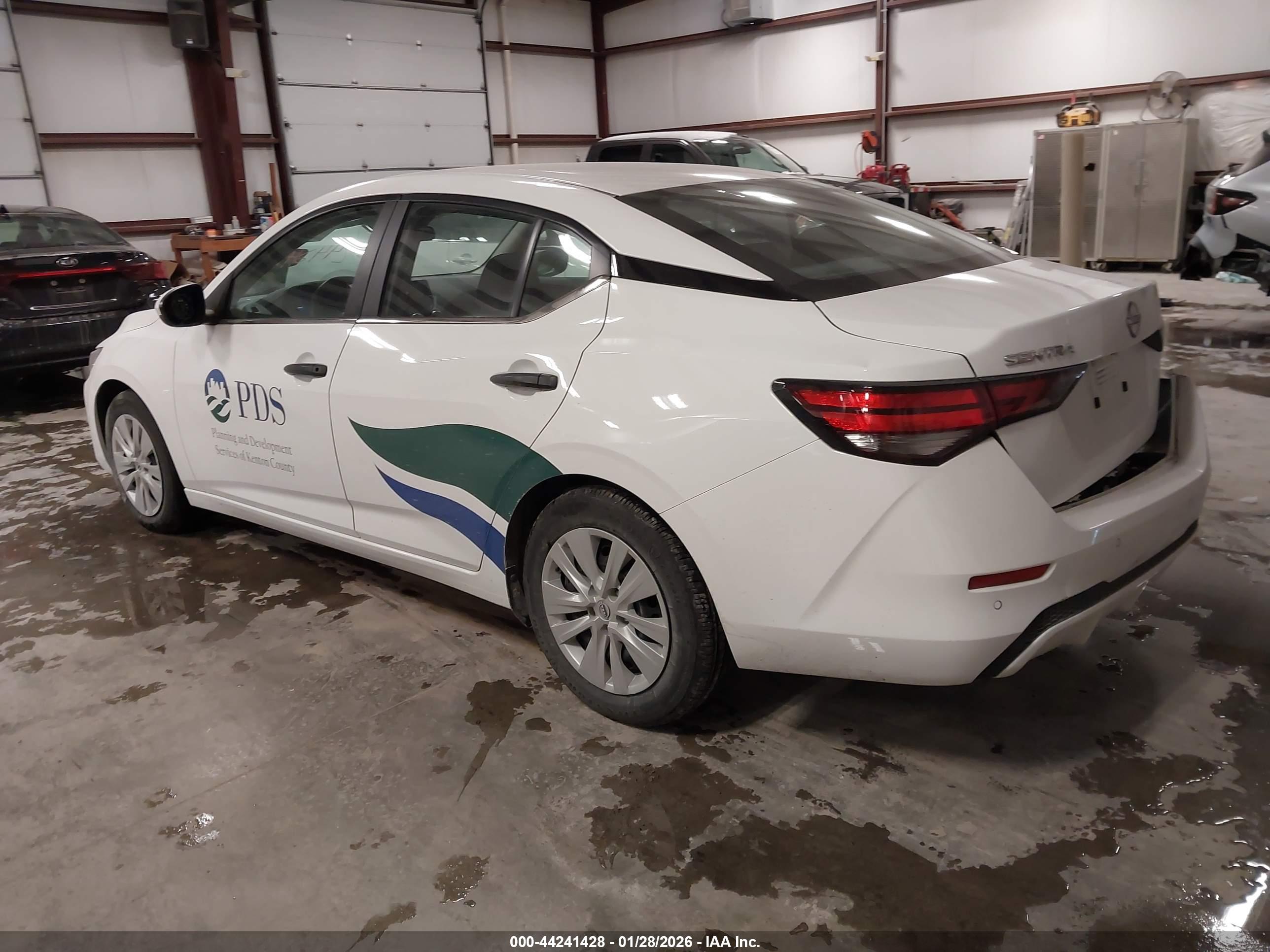 NISSAN SENTRA image 3