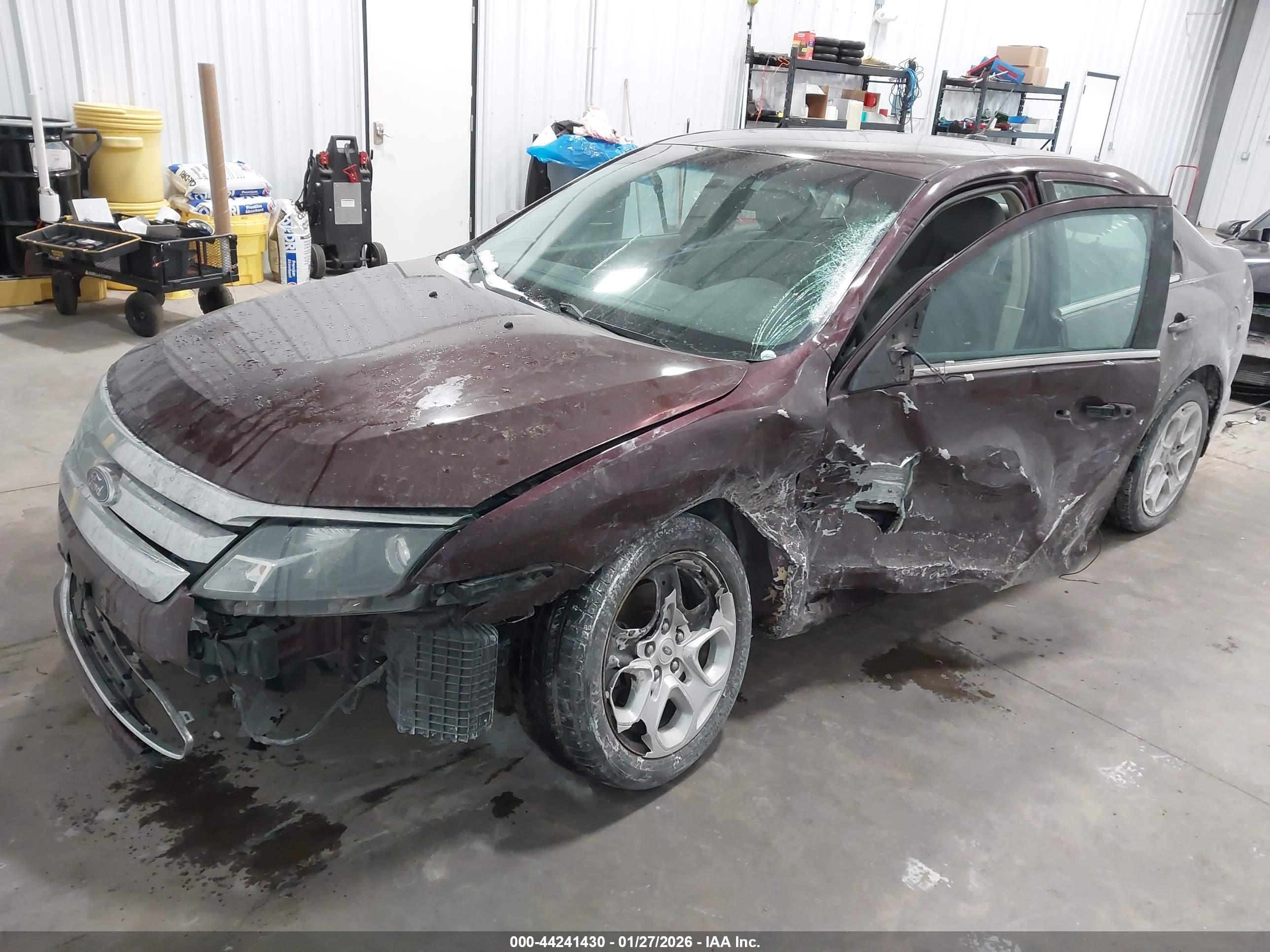 FORD FUSION image 2