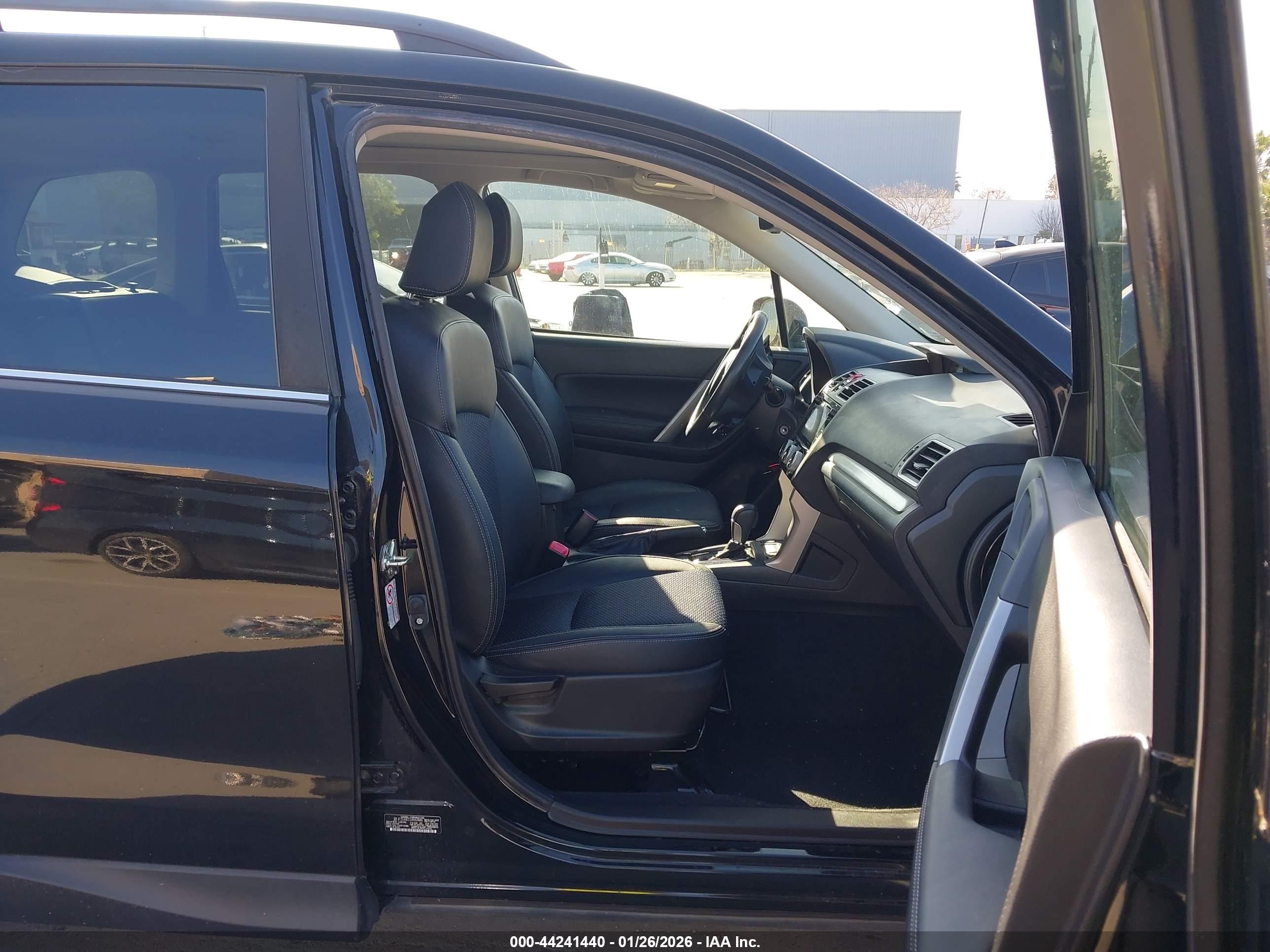 SUBARU FORESTER image 5