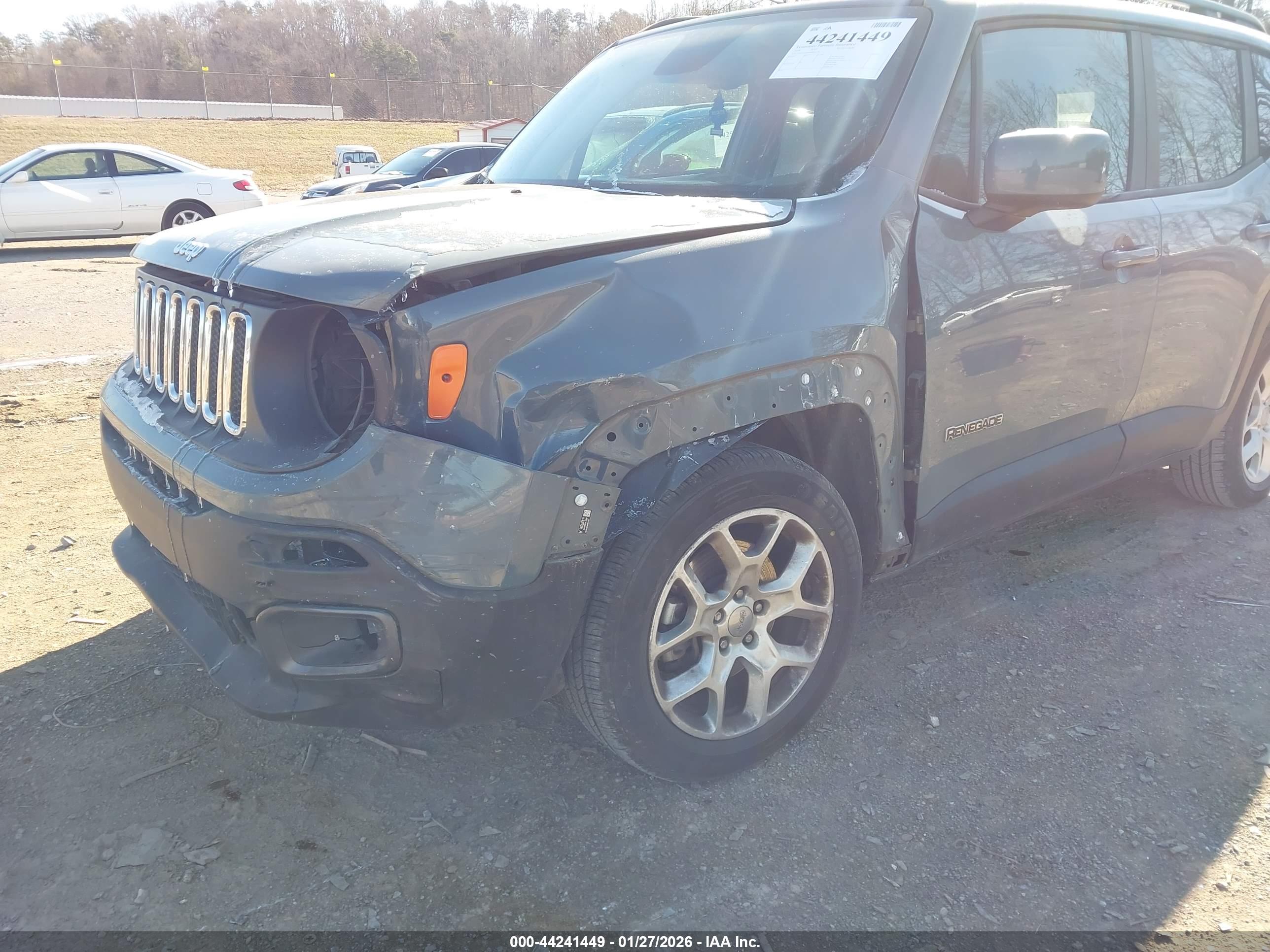 JEEP RENEGADE image 6