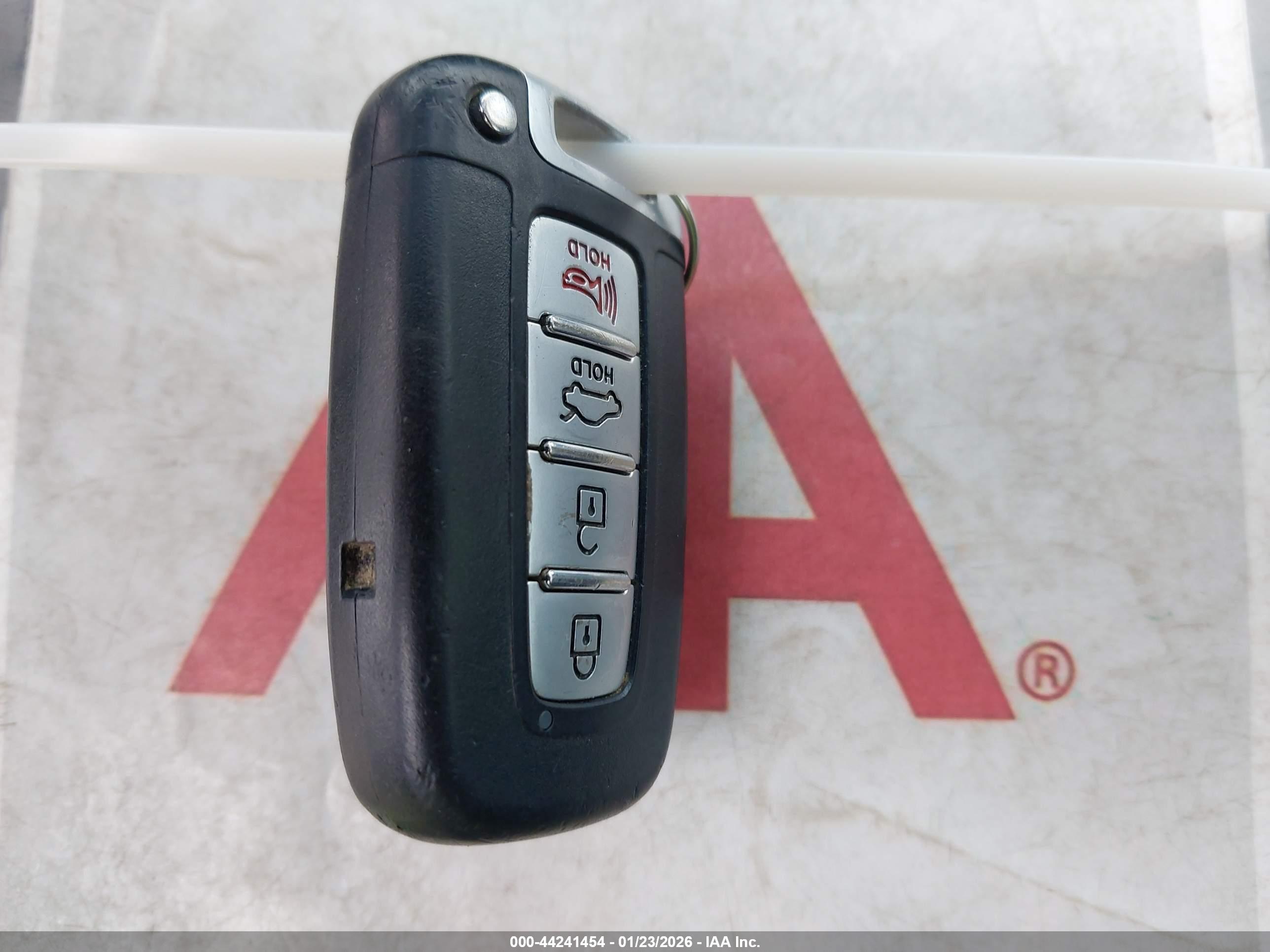 HYUNDAI SONATA image 11