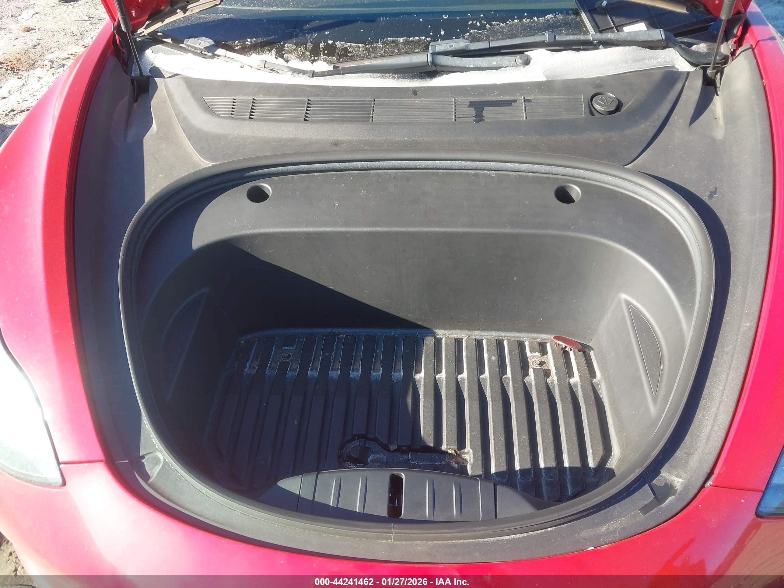 TESLA MODEL image 10
