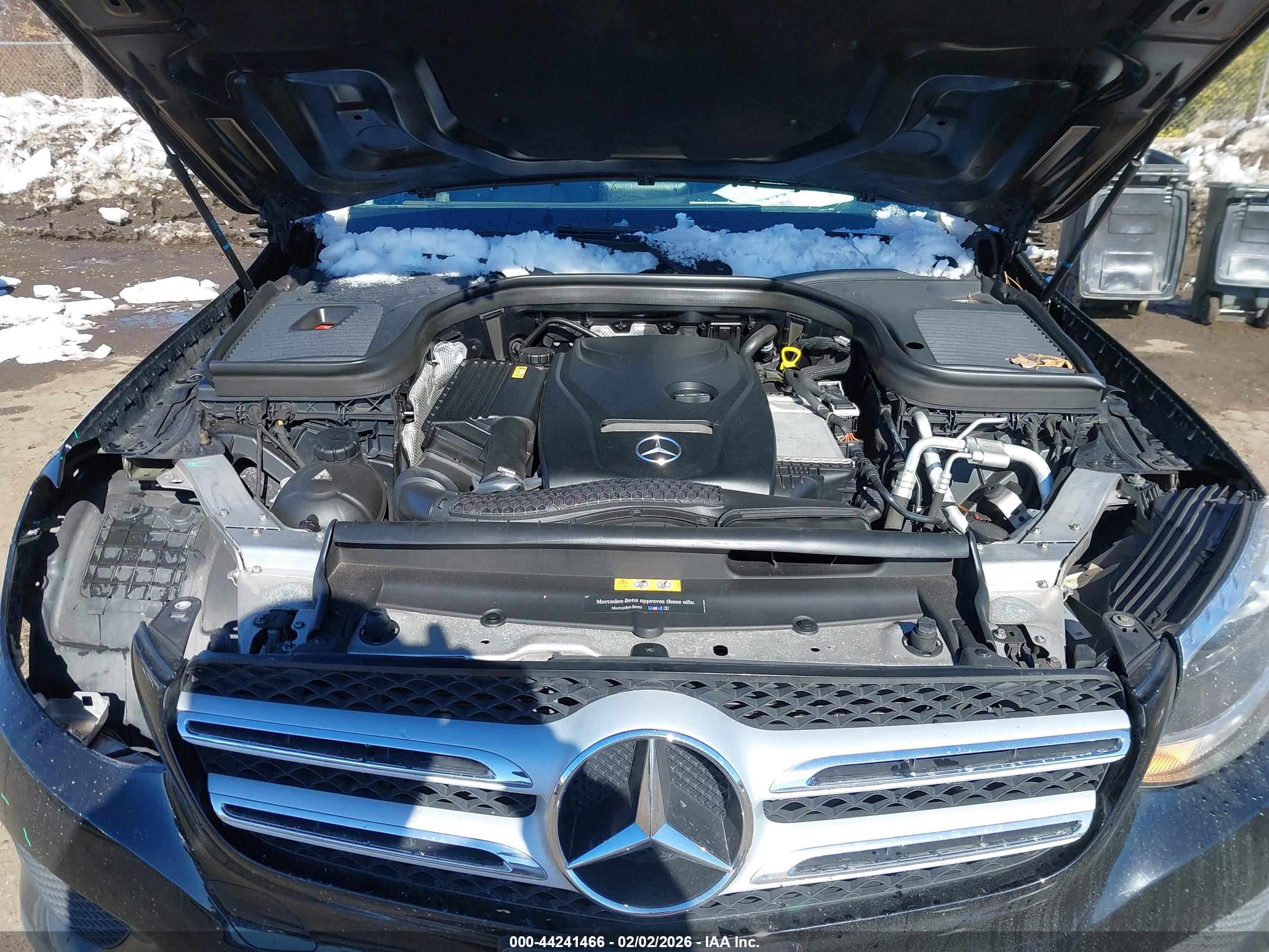 MERCEDES-BENZ GLC image 10