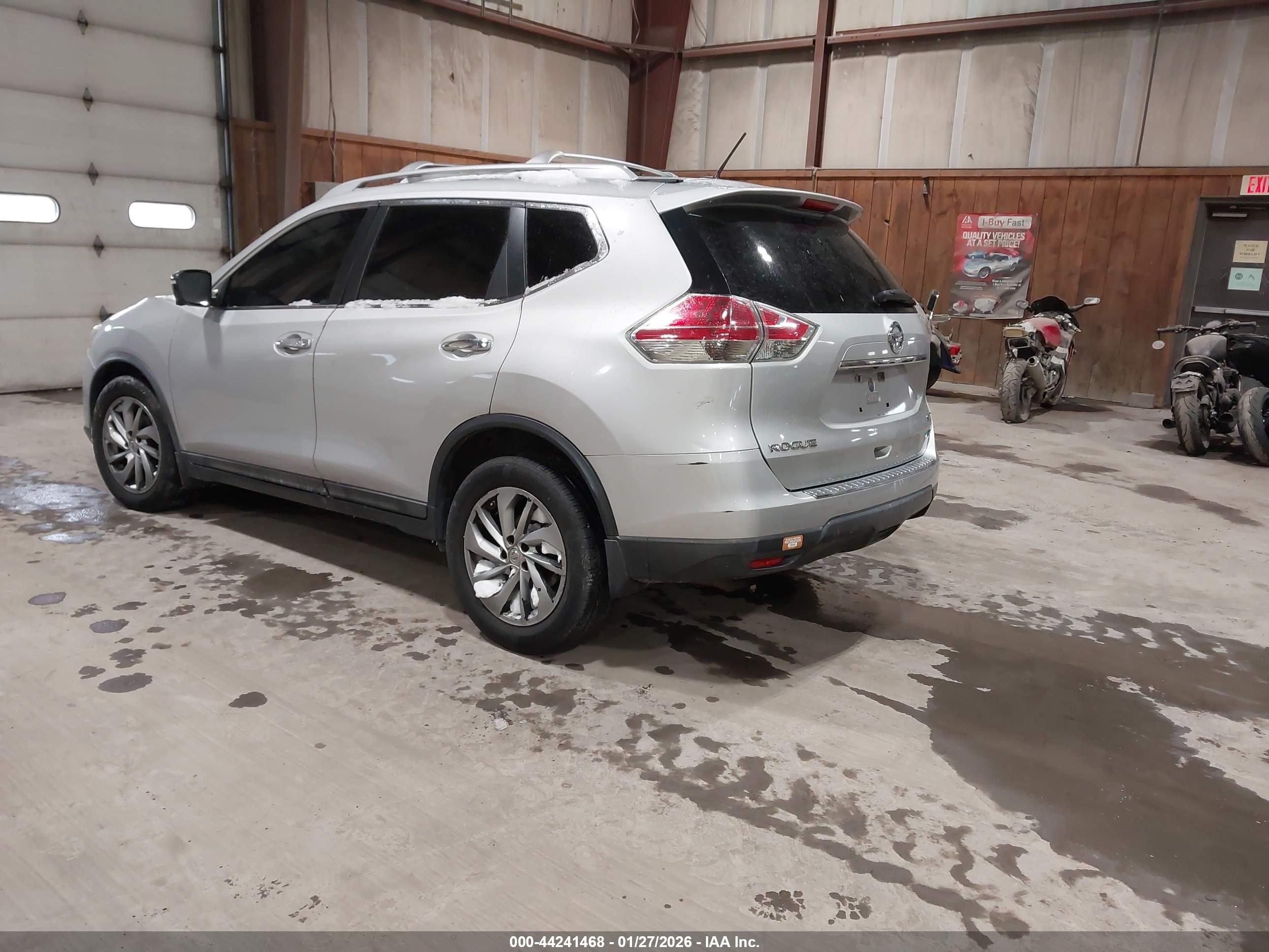 NISSAN ROGUE image 3