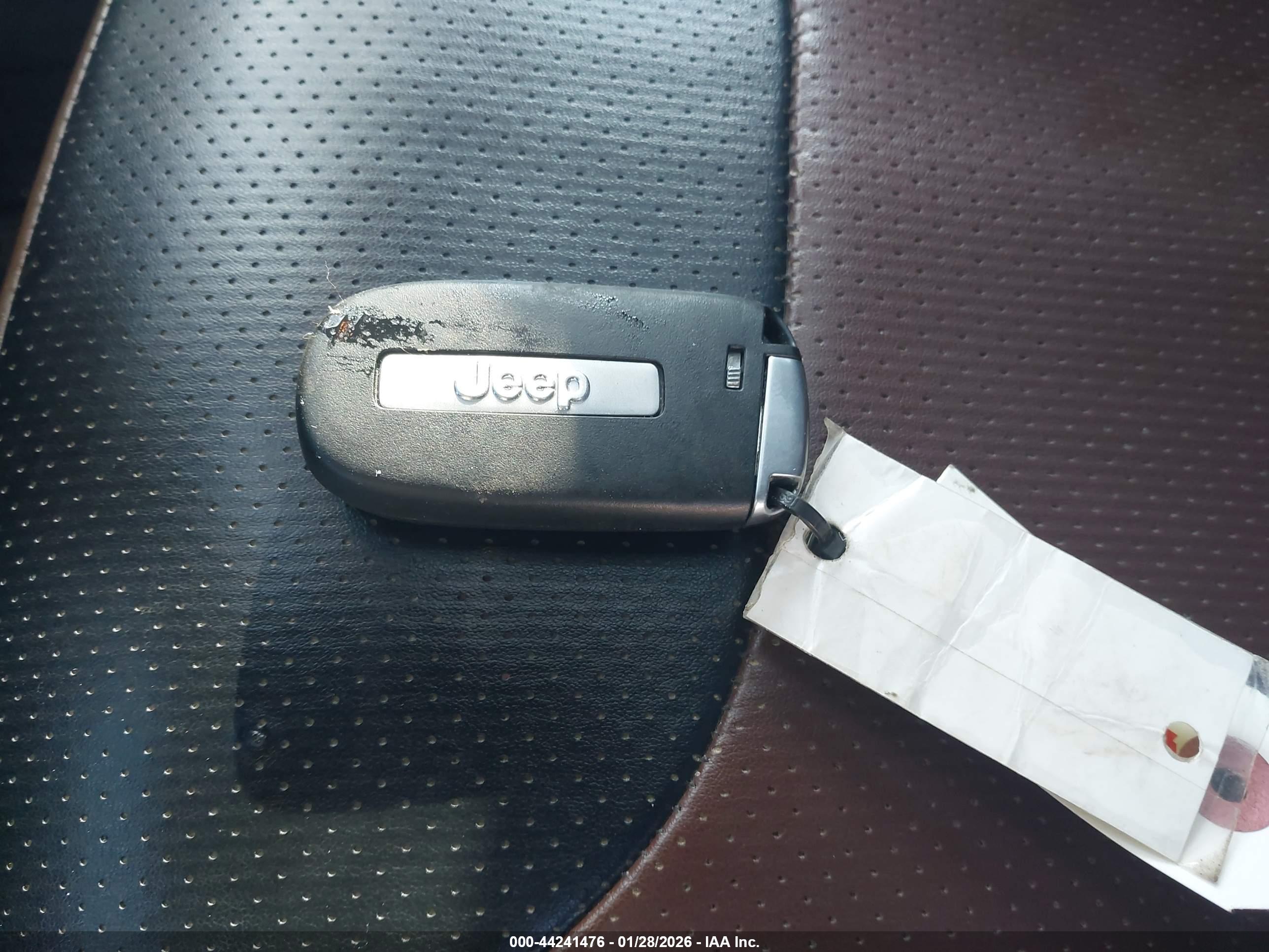 JEEP CHEROKEE image 11