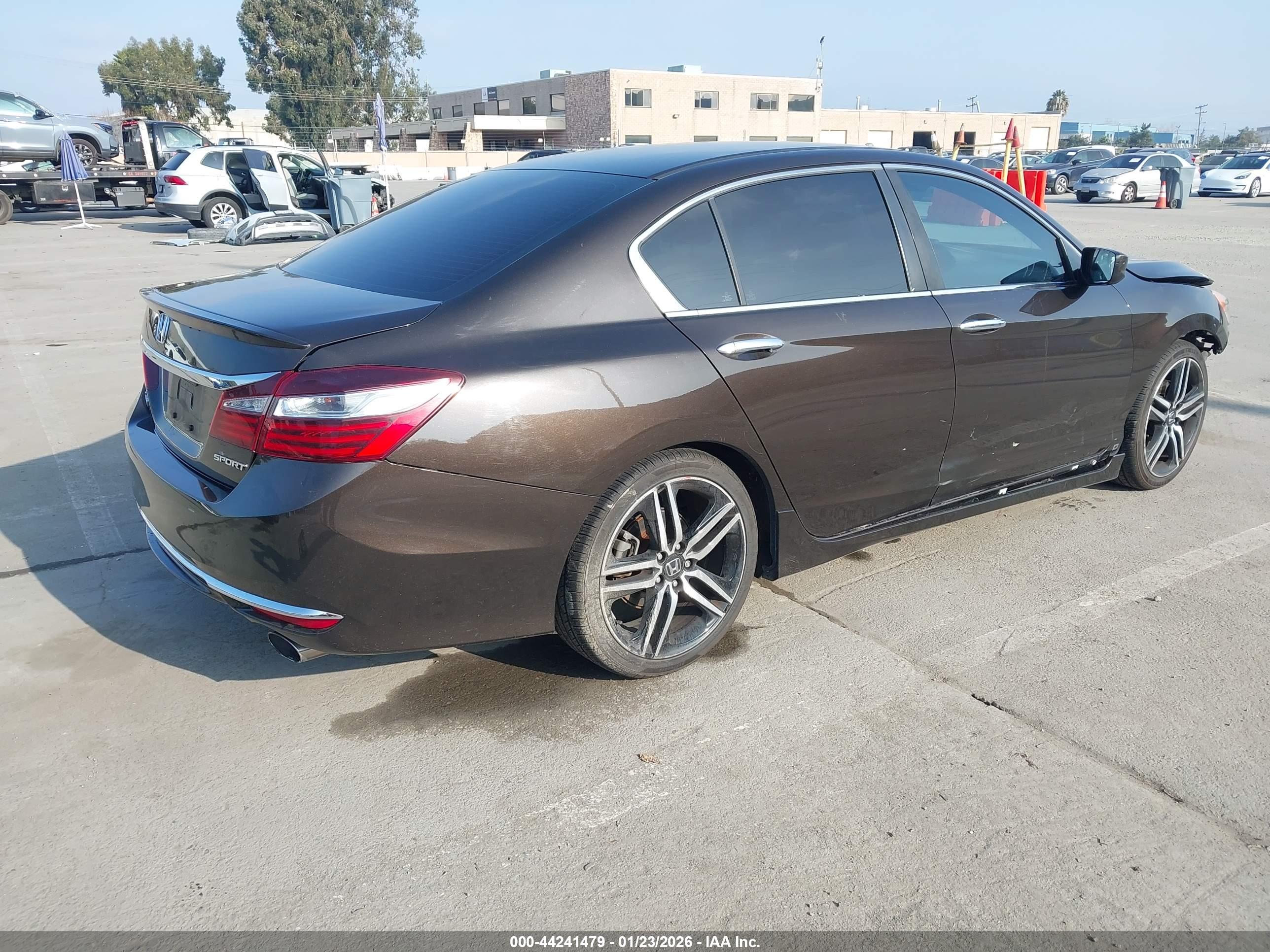 HONDA ACCORD image 4