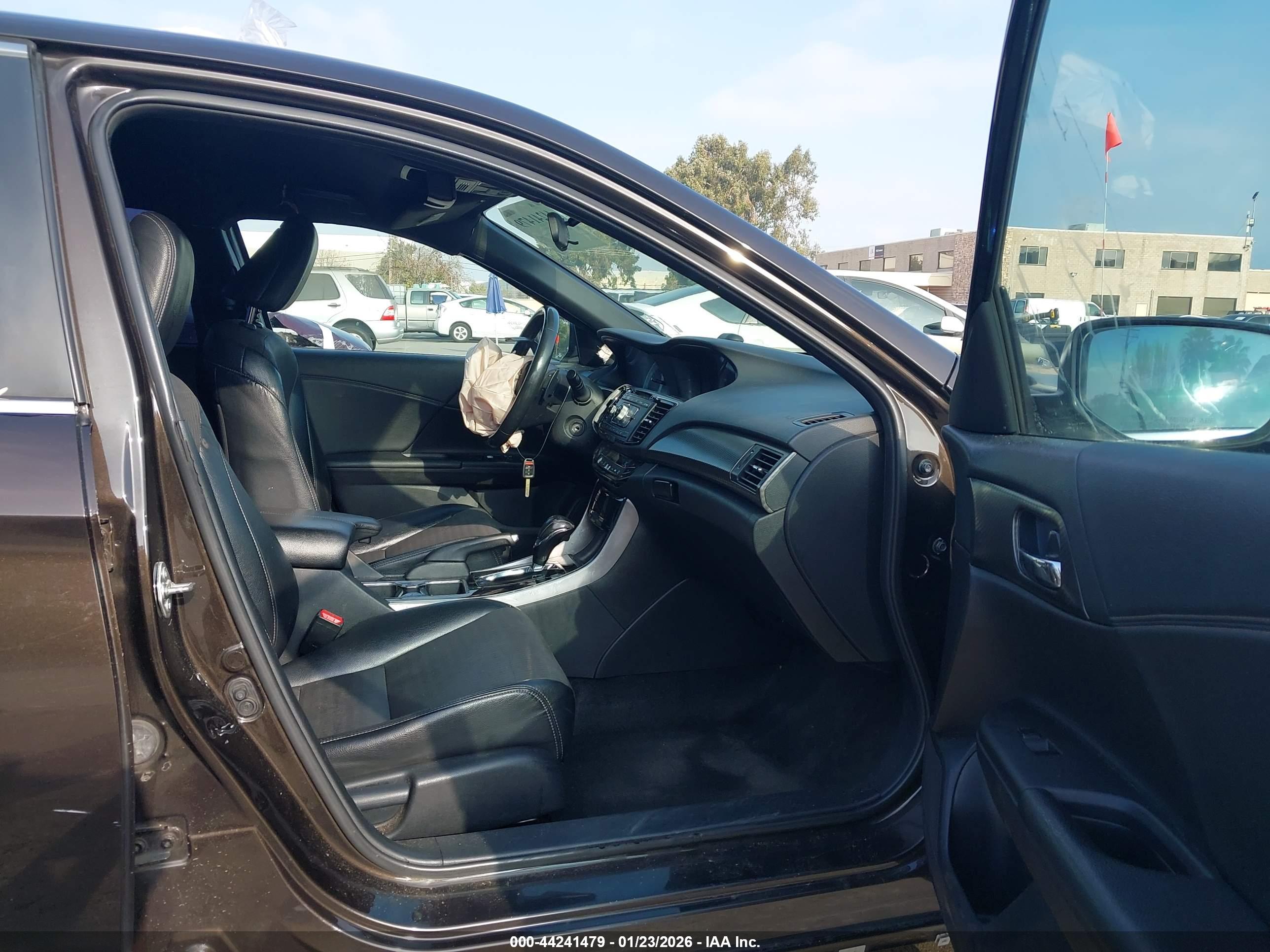 HONDA ACCORD image 5