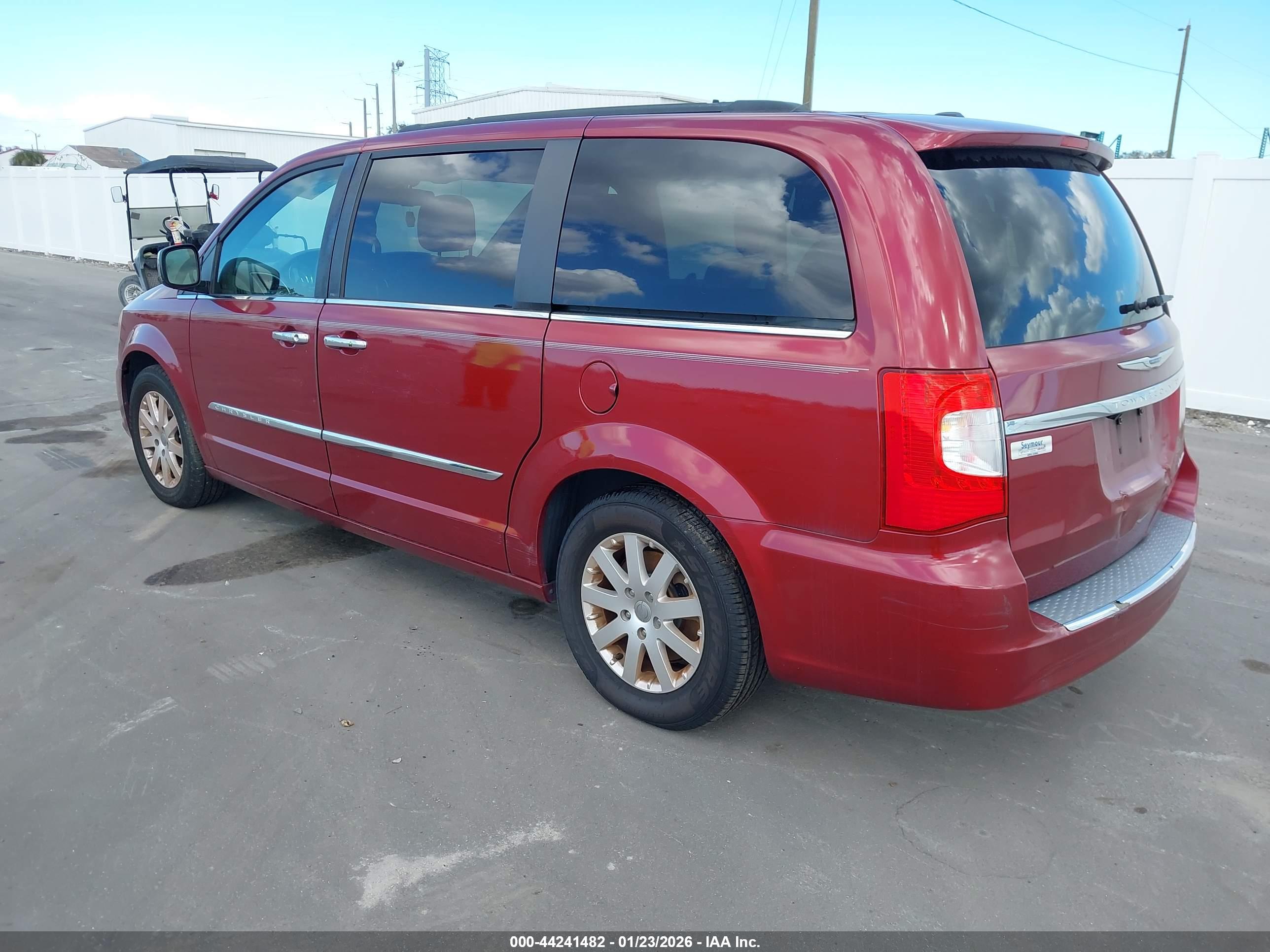 CHRYSLER TOWN image 3