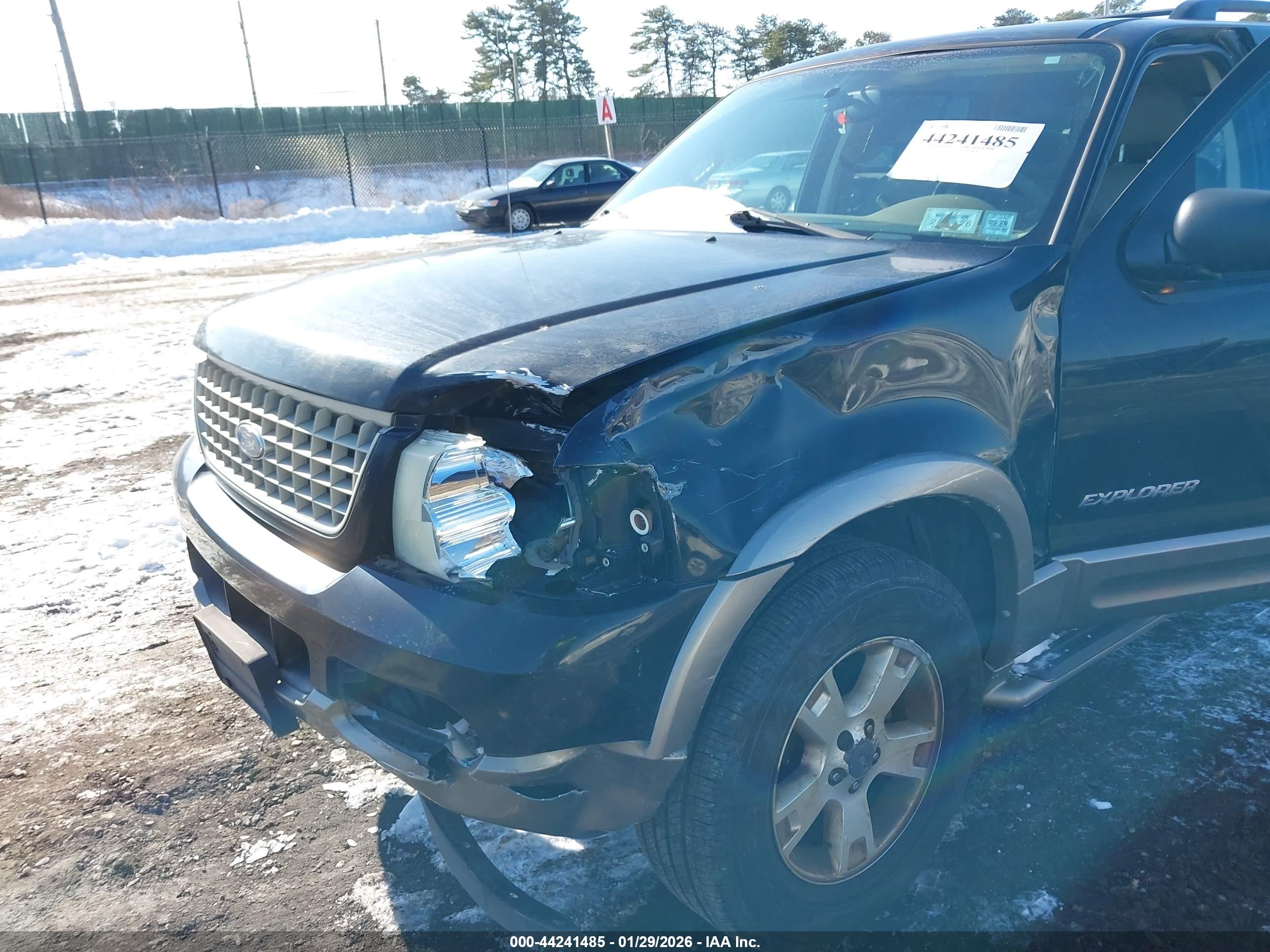 FORD EXPLORER image 6